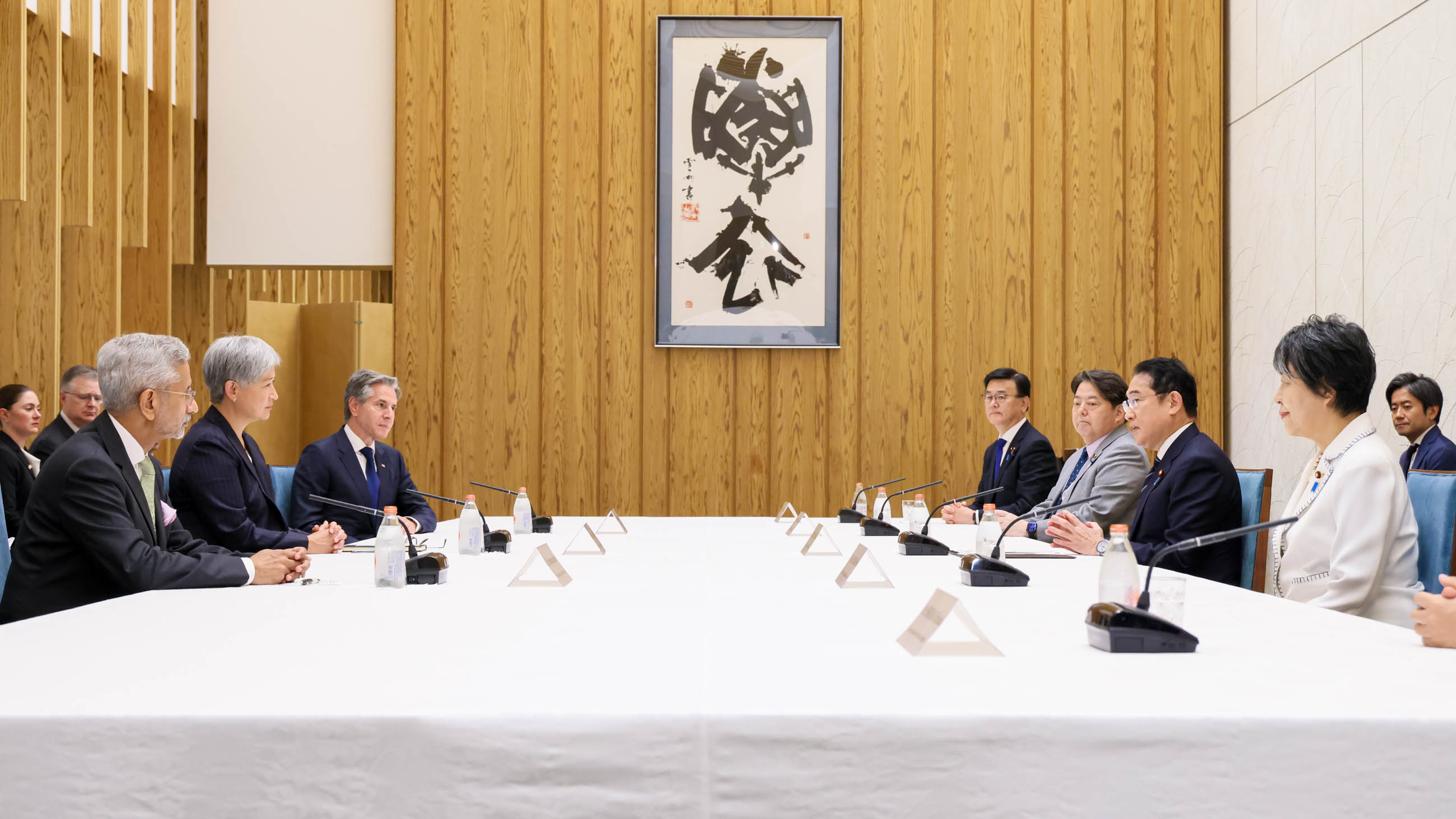 Prime Minister Kishida receiving a courtesy call (3)