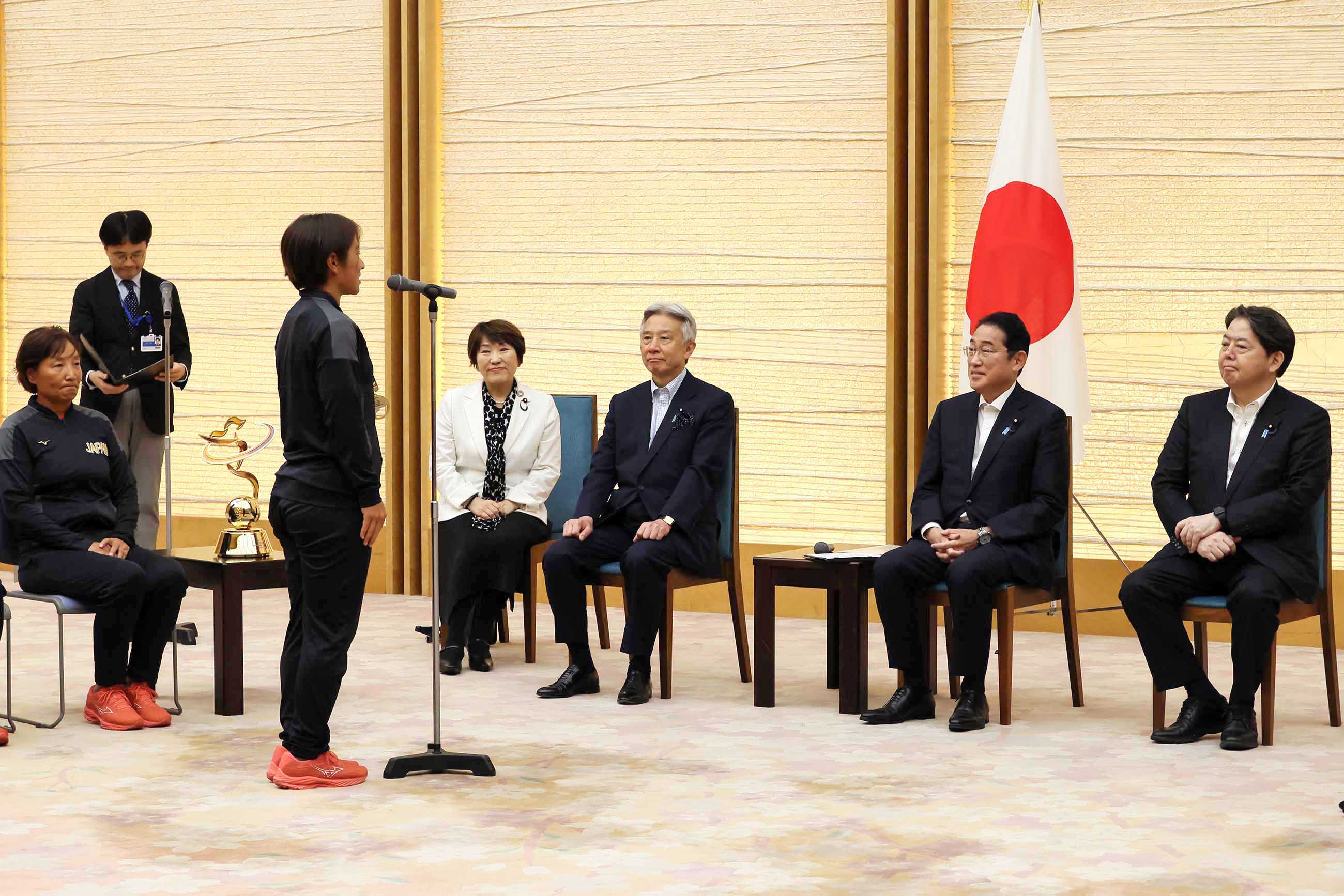 Prime Minister Kishida receiving a courtesy call (2)