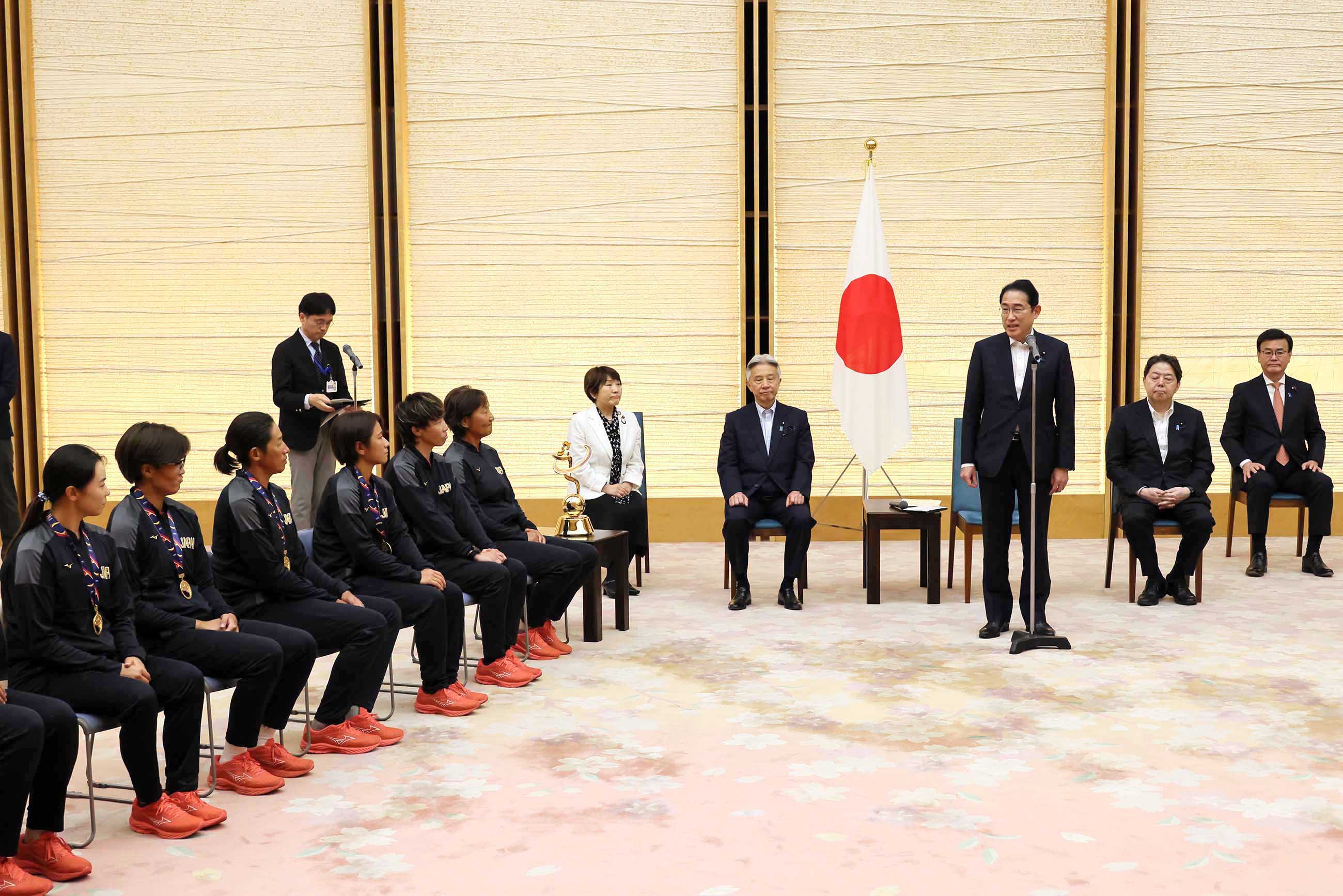 Prime Minister Kishida delivering an address (3)