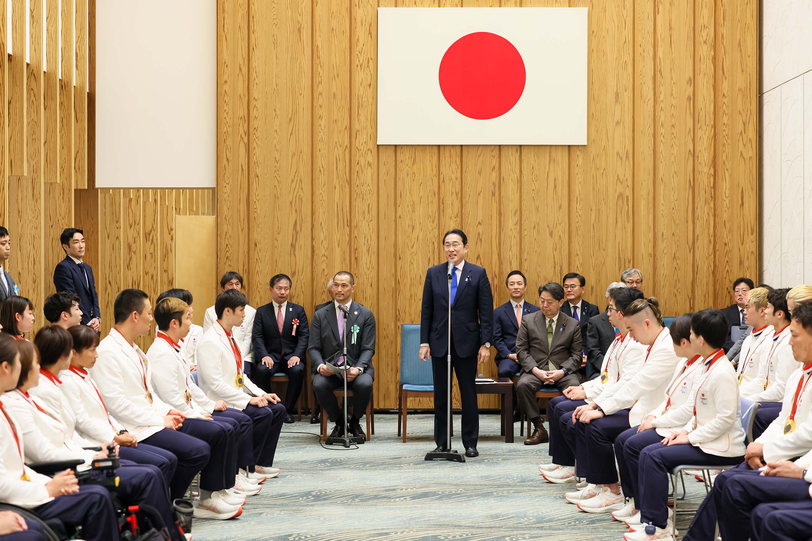 Prime Minister Kishida delivering an address (2)