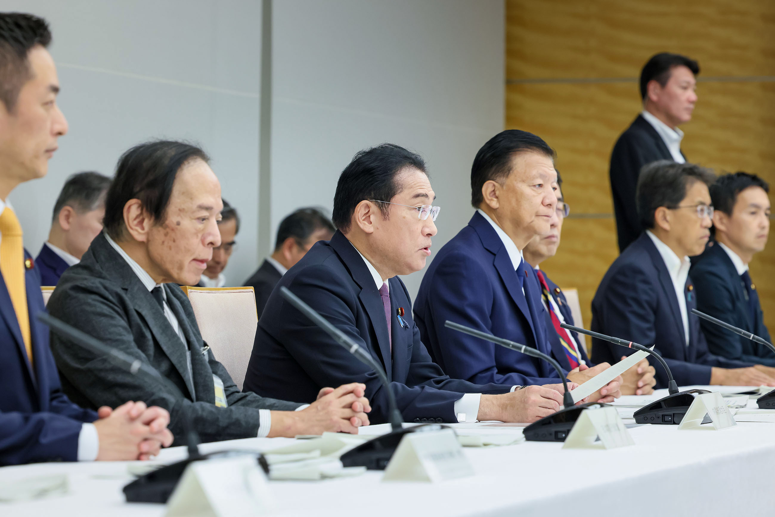 Prime Minister Kishida attending a meeting (1) 