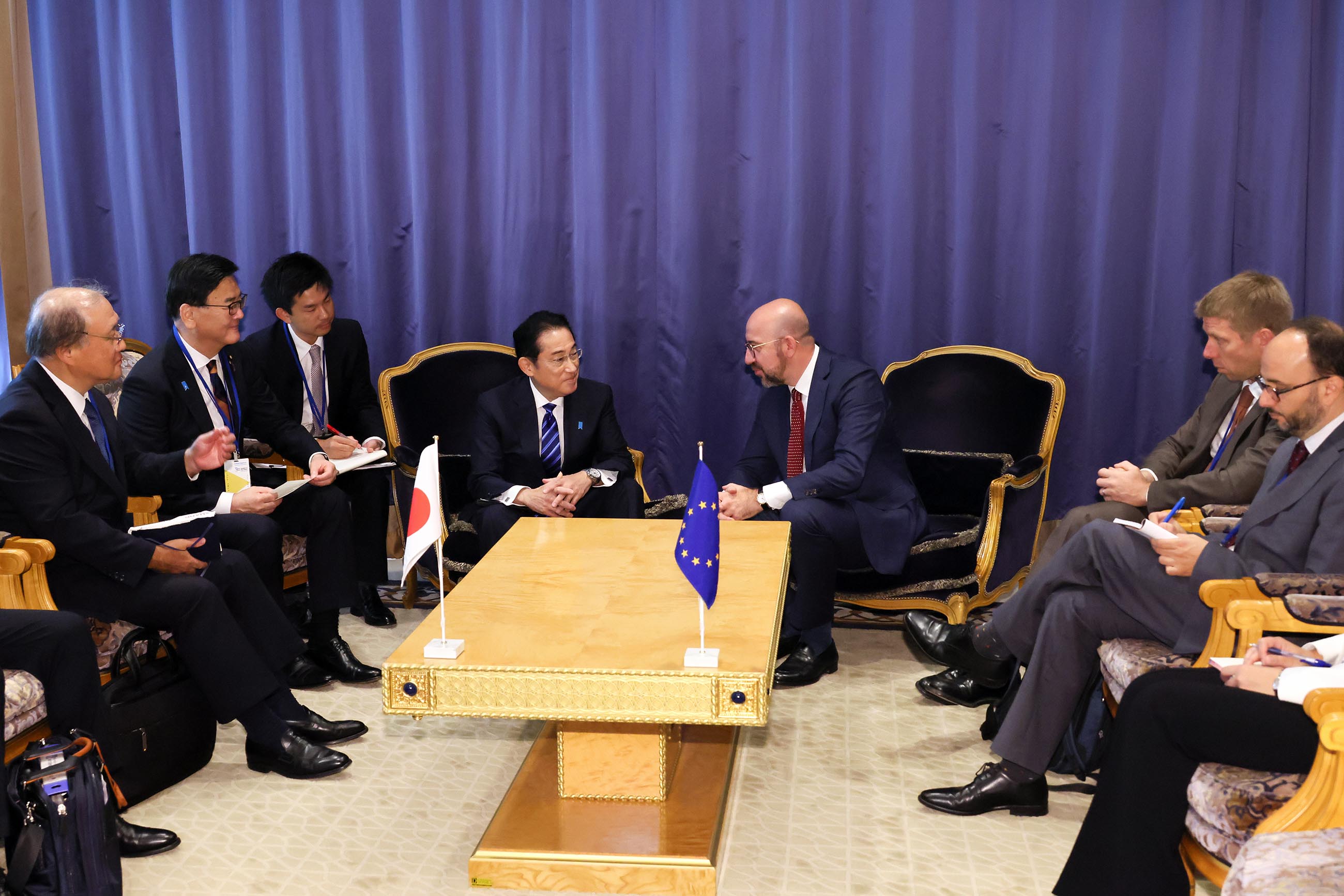 Prime Minister Kishida meeting European Council President Michel (3)