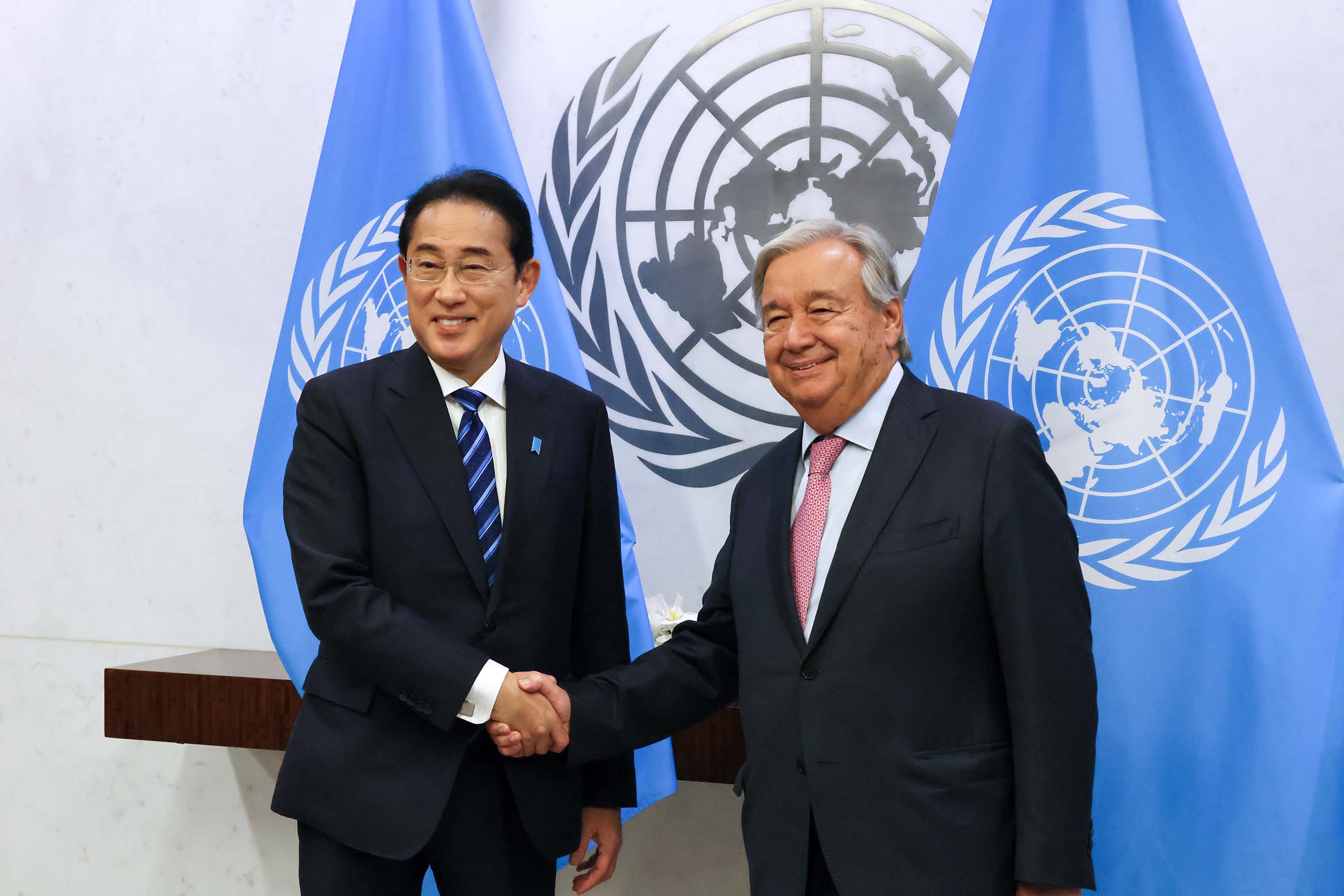 Prime Minister Kishida meeting UN Secretary-General Guterres (1)