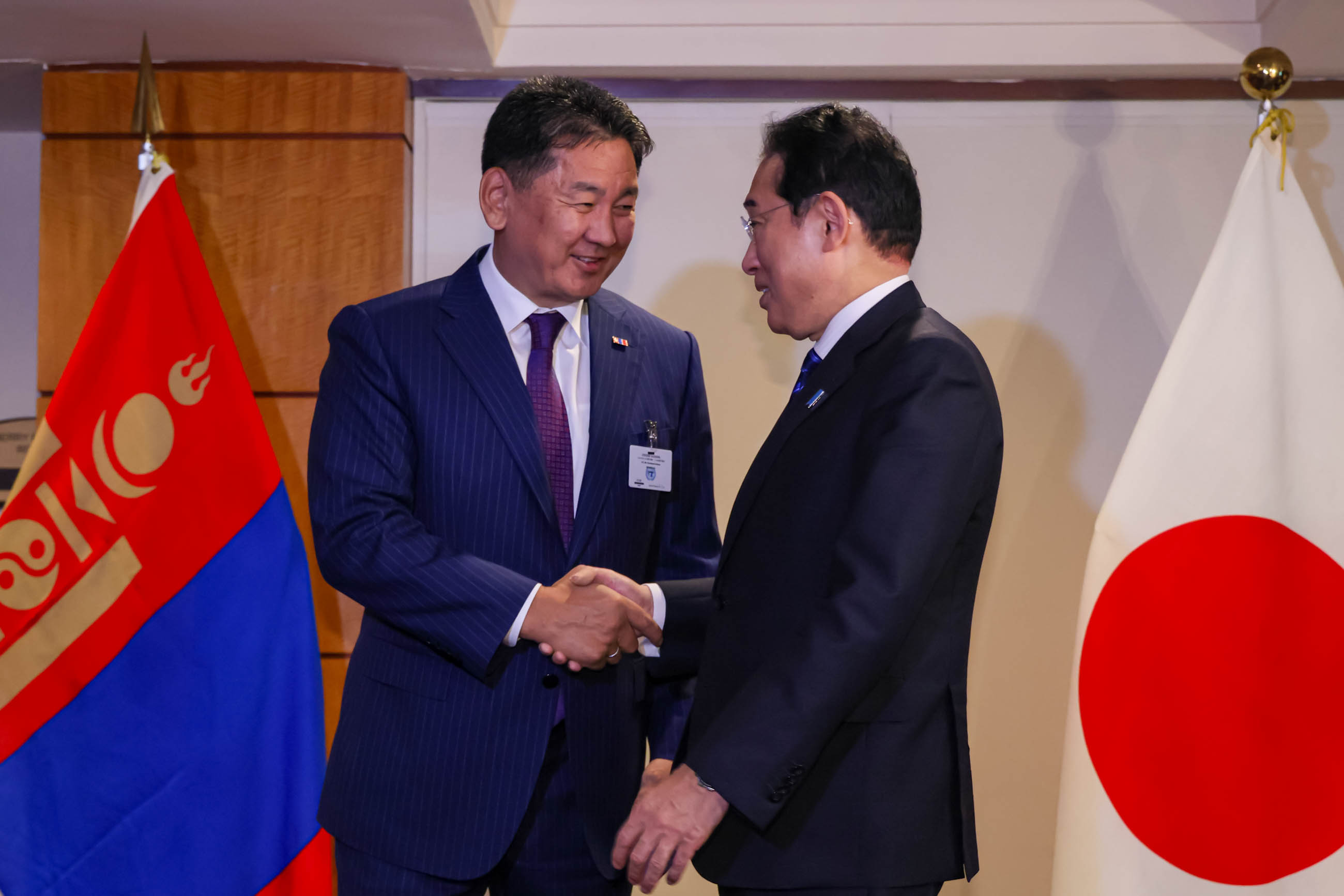 Japan-Mongolia Summit Meeting (2)