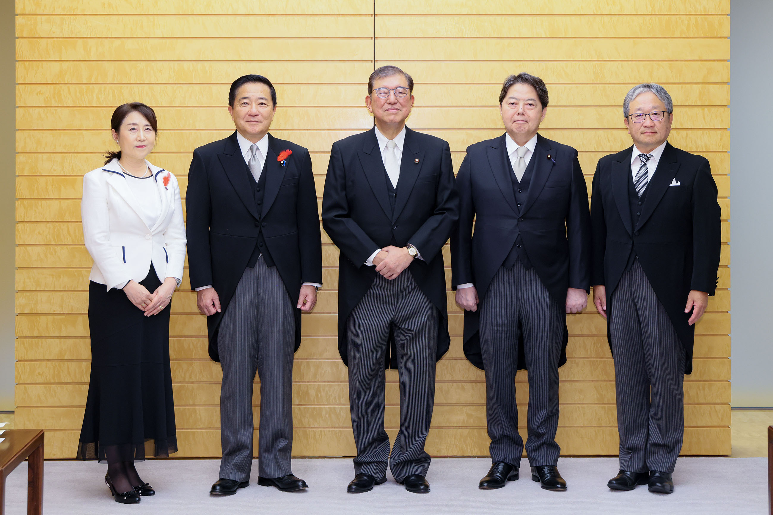 Prime Minister Ishiba with Special Advisors to the Prime Minister (1)