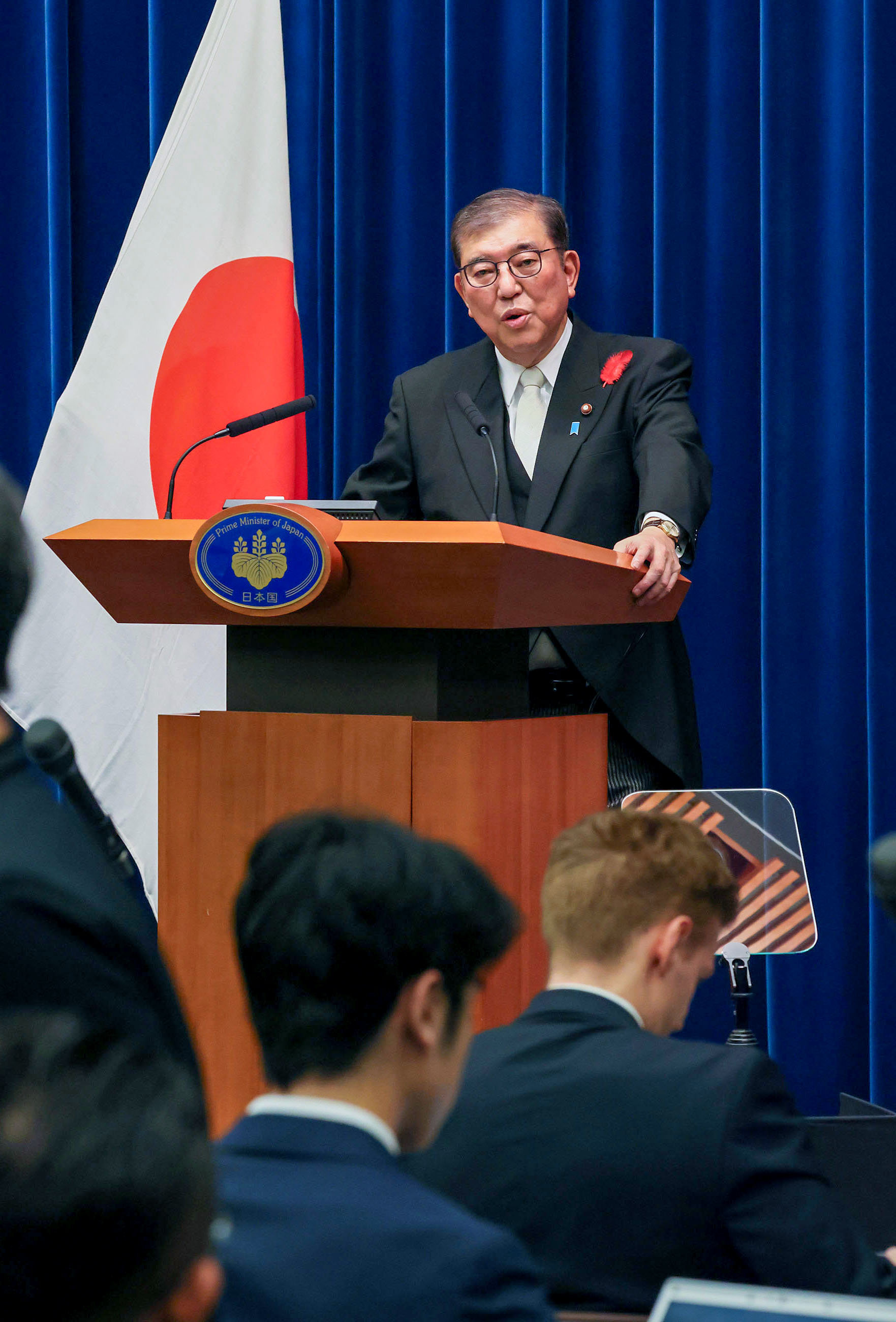 Prime Minister Ishiba answering questions from the press (3)