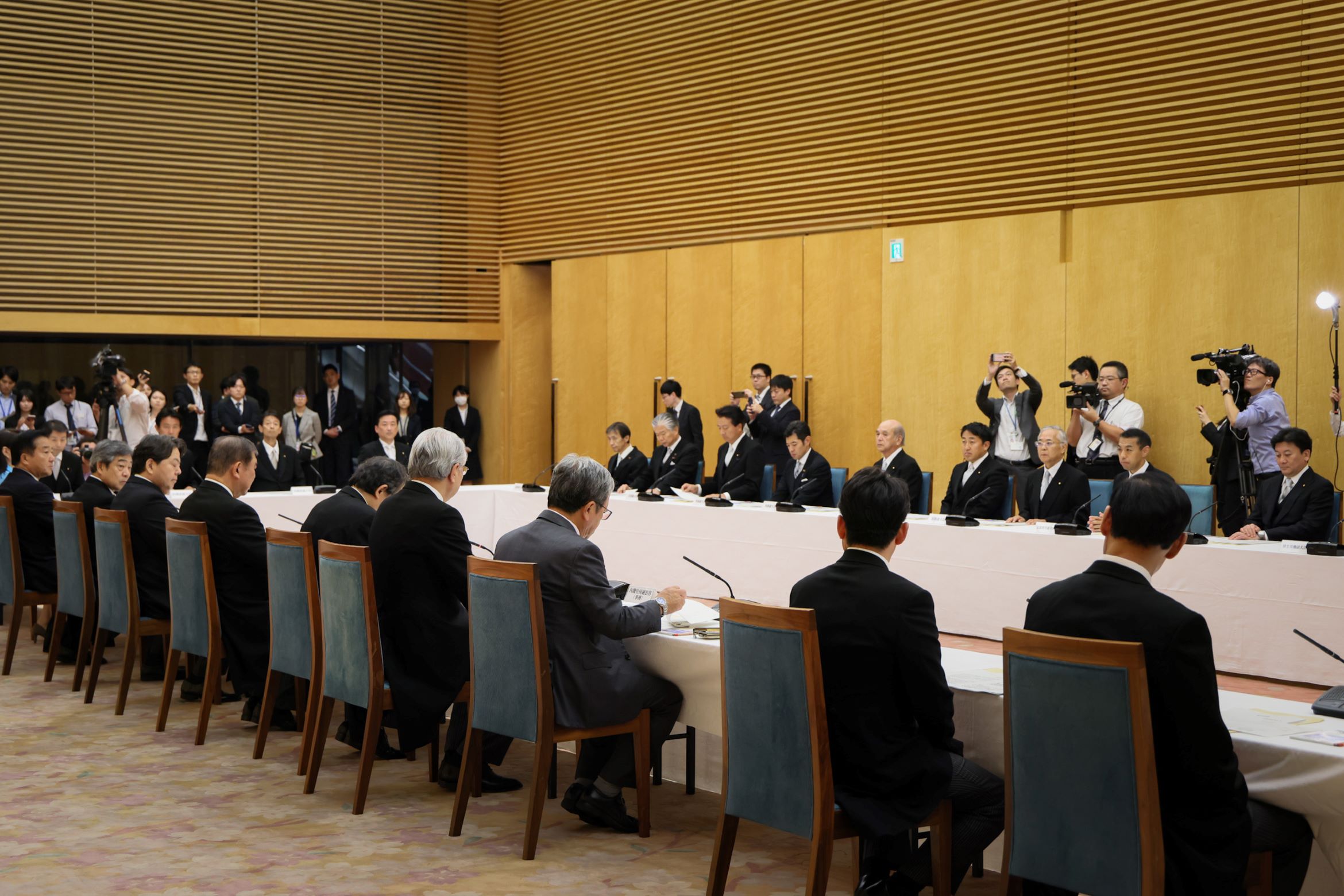 Prime Minister Ishiba delivering an address (1)