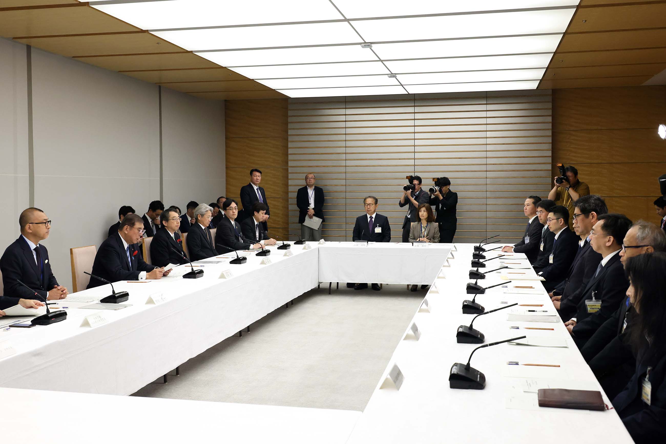 Prime Minister Ishiba attending the meeting (2)