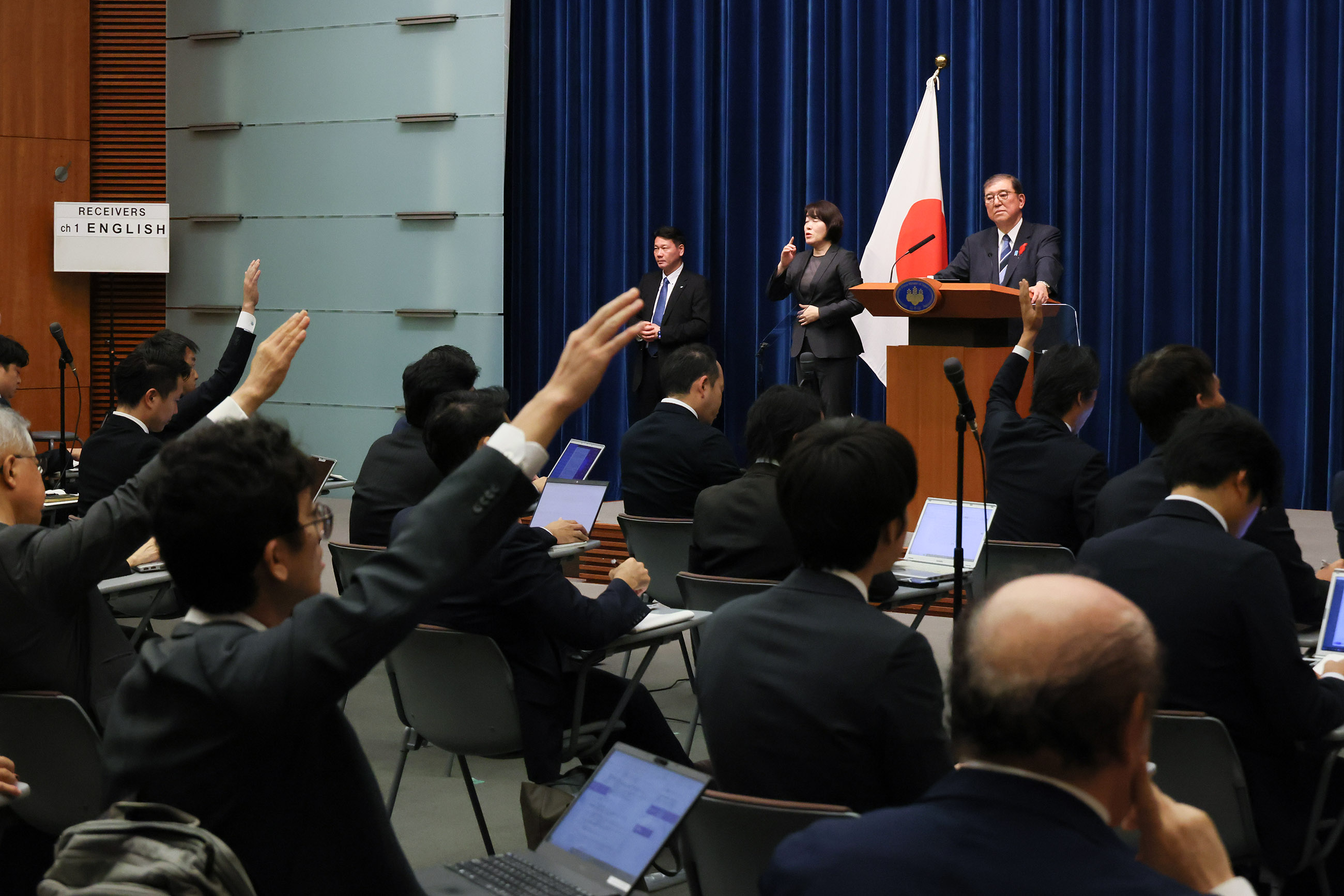 Prime Minister Ishiba answering questions from the press (1)