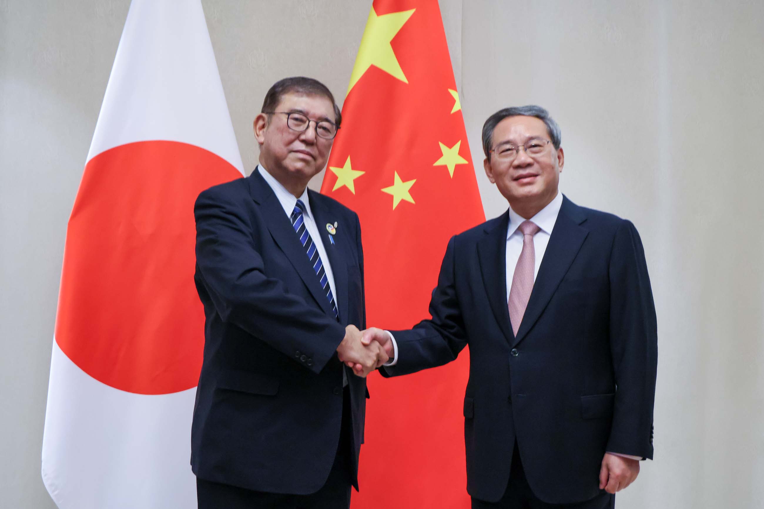 Japan-China Summit Meeting (2)