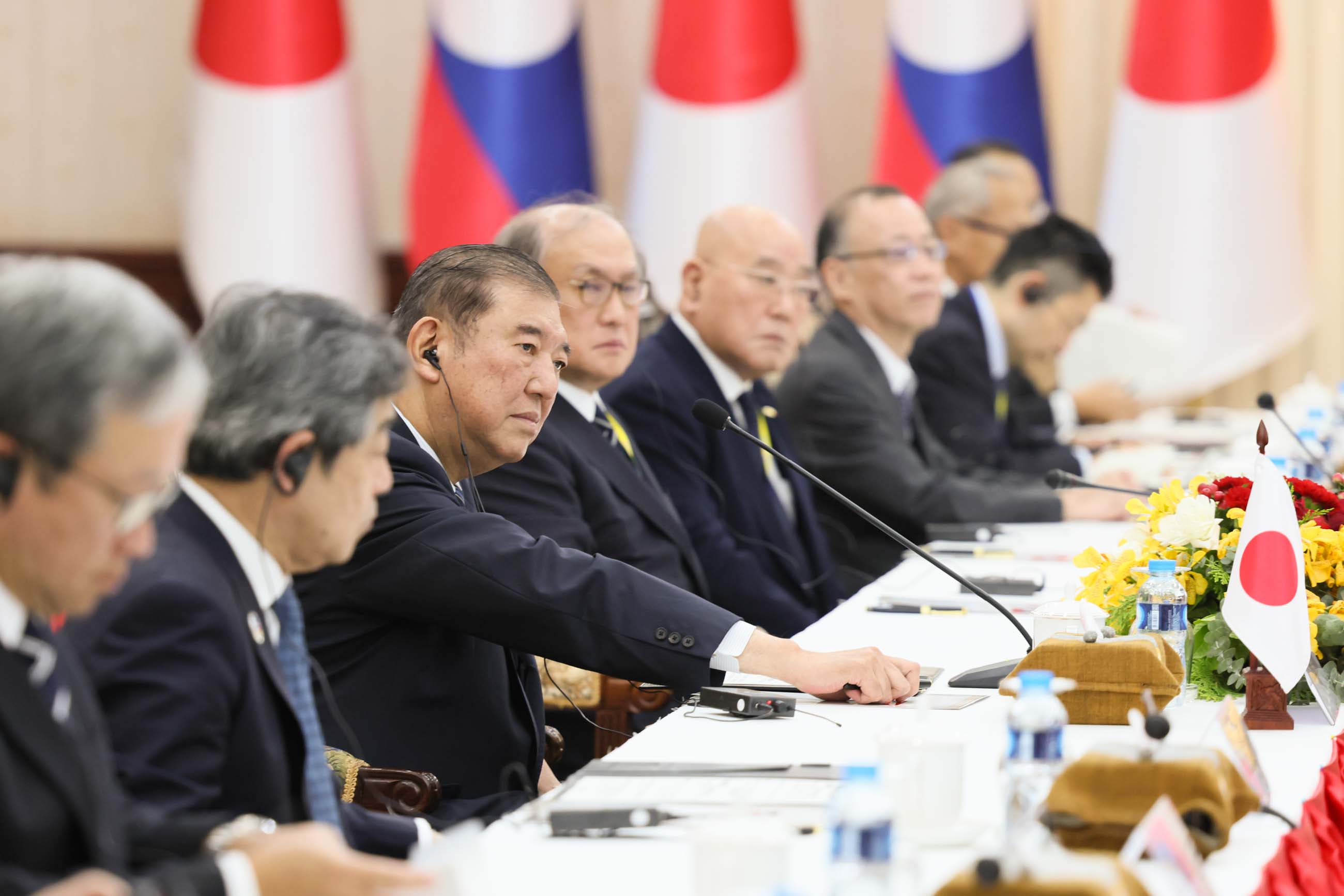 Japan-Laos Summit Meeting (3)