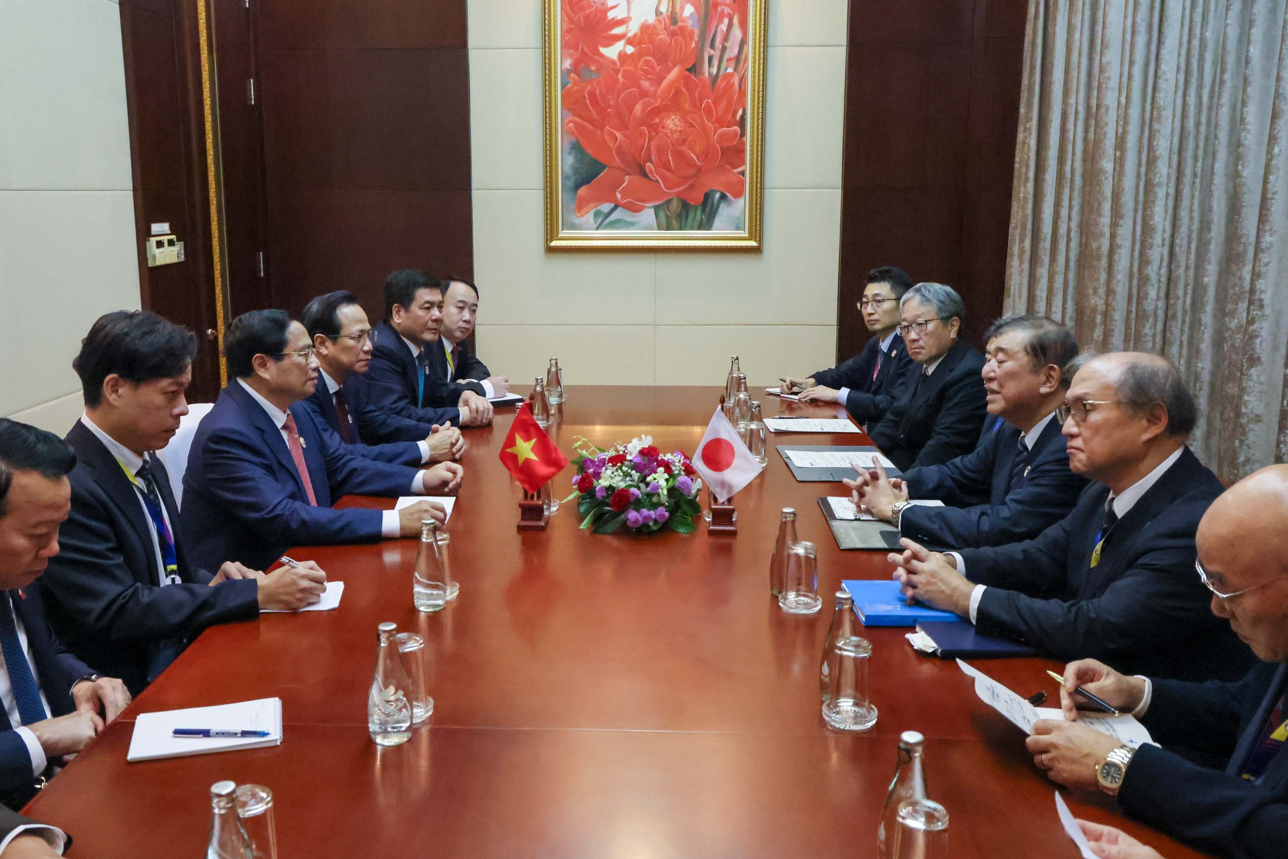 Japan-Viet Nam Summit Meeting (4)