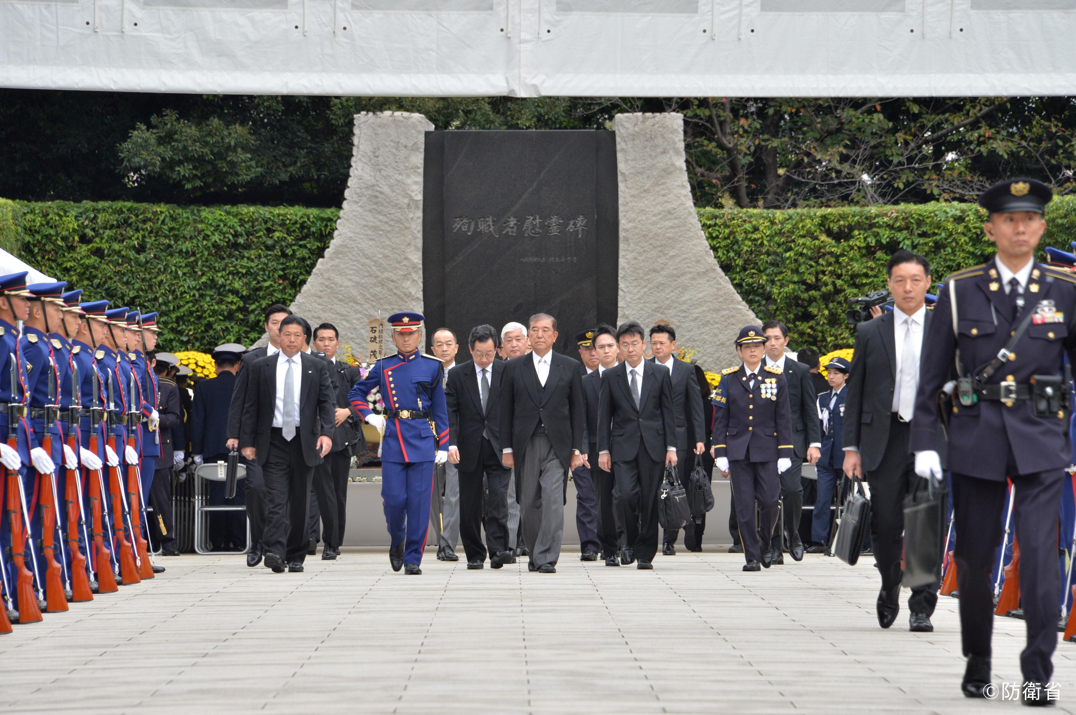 Prime Minister Ishiba attending the memorial service for members of the Self-Defense Forces who lost their lives on duty (Photo: Ministry of Defense) 