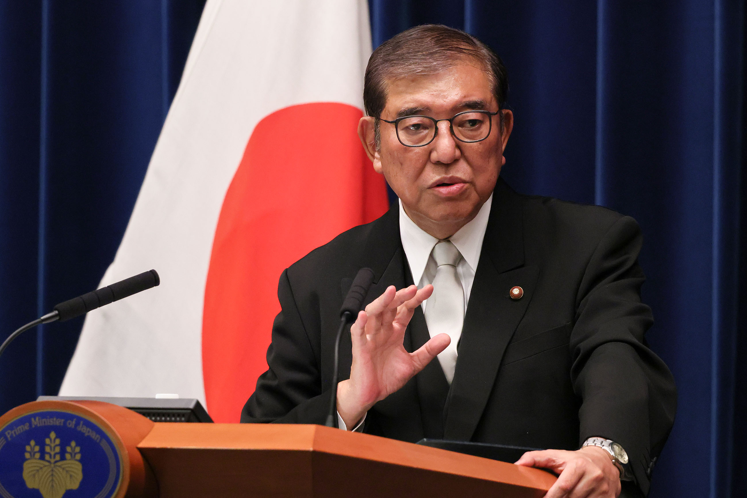 Prime Minister Ishiba answering questions from the press (3)