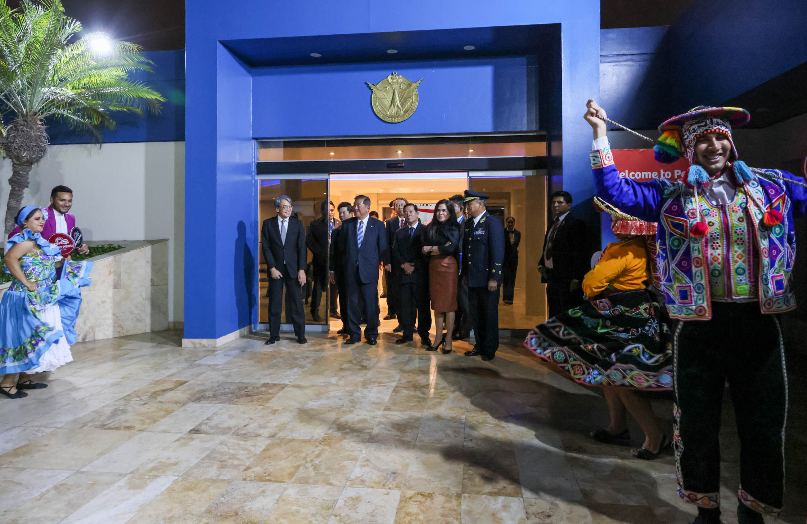 PM Ishiba arriving in the Republic of Peru (4)