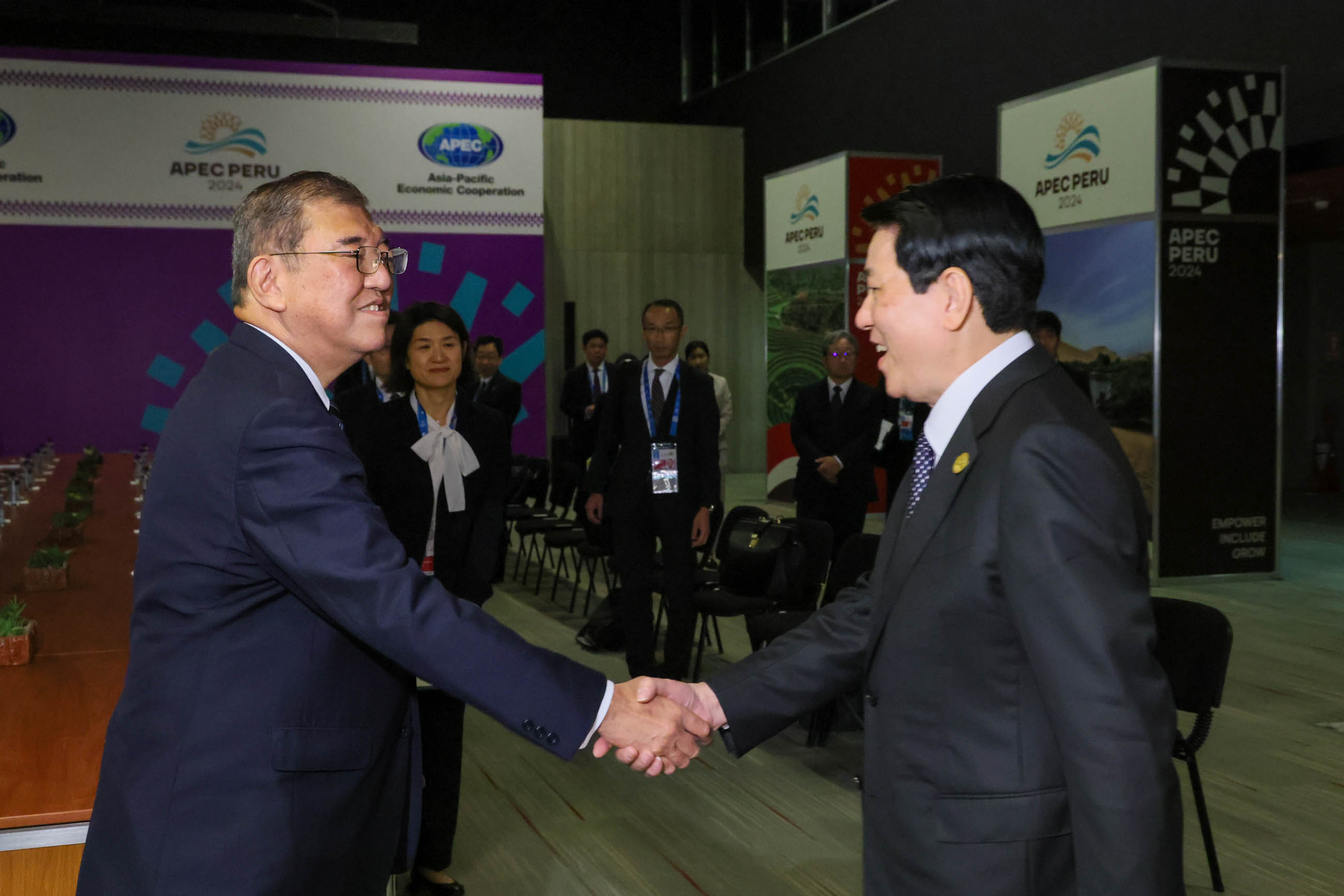 Japan-Vietnam Summit Meeting (1)