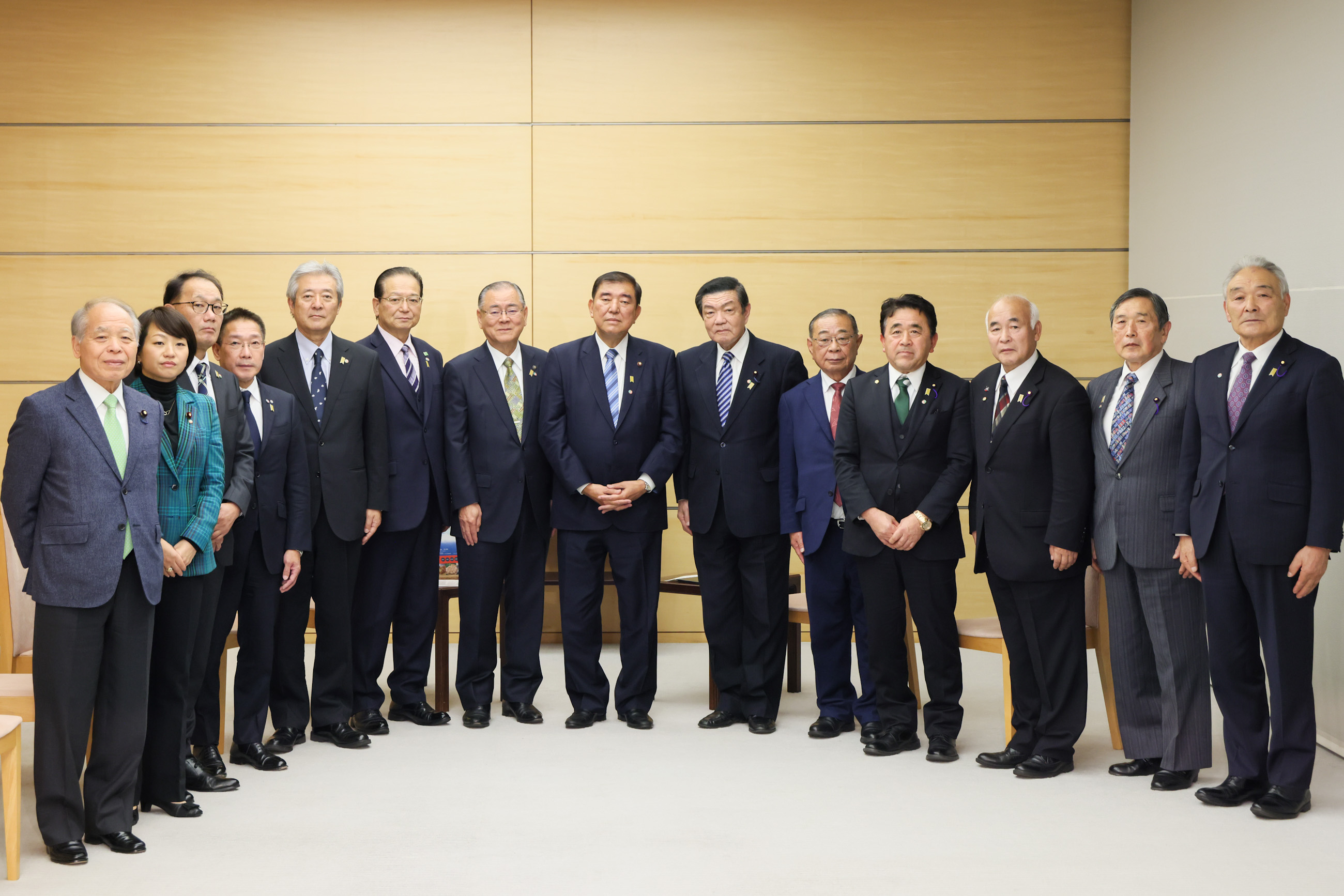 Prime Minister Ishiba receiving a courtesy call (2)