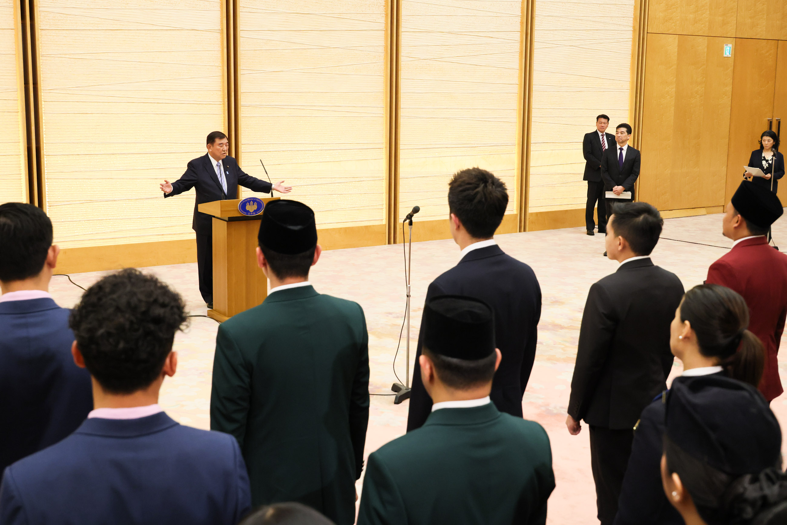 Prime Minister Ishiba delivering an address (2)