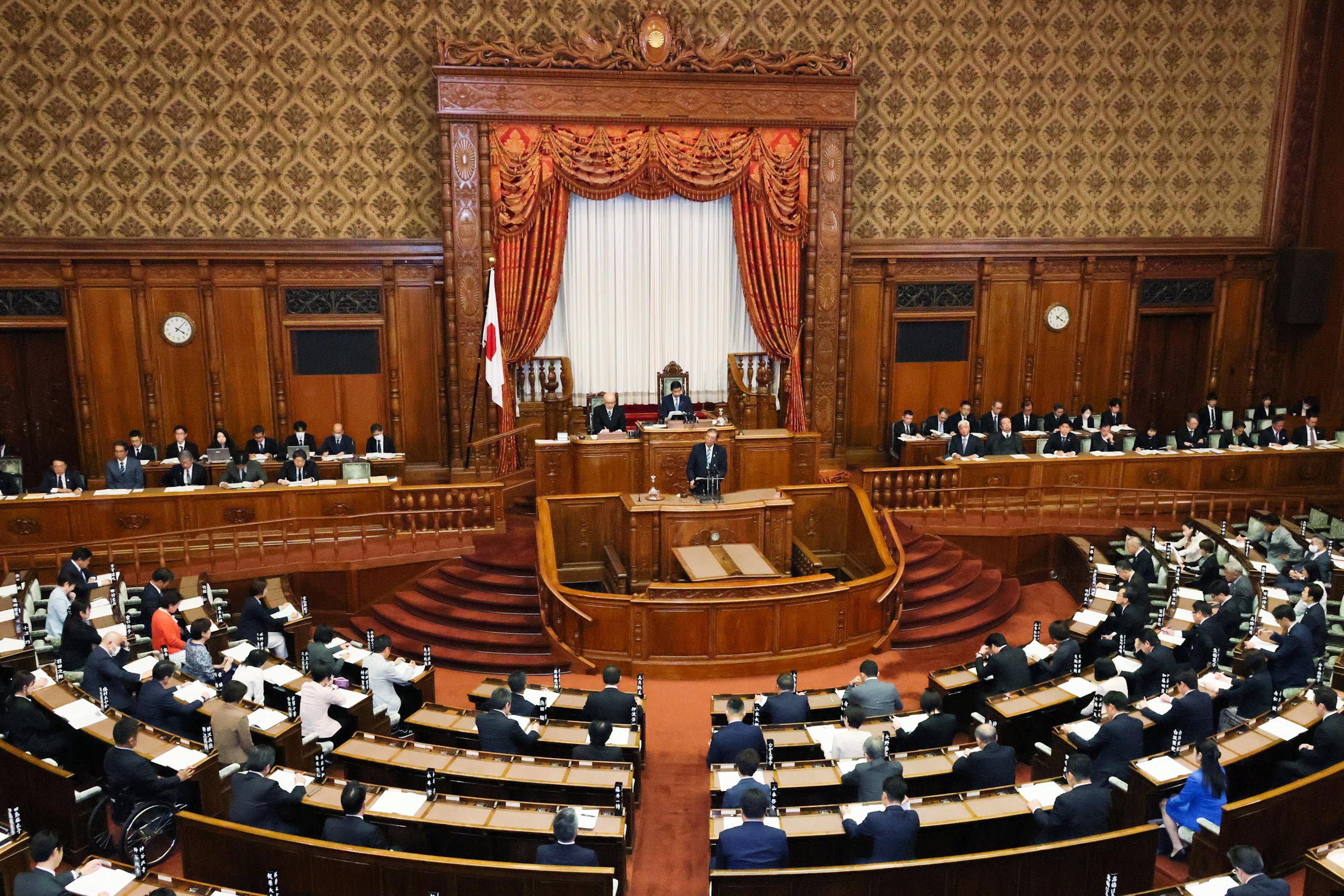 Prime Minister Ishiba delivering a policy speech during the plenary session of the House of Councillors (6)