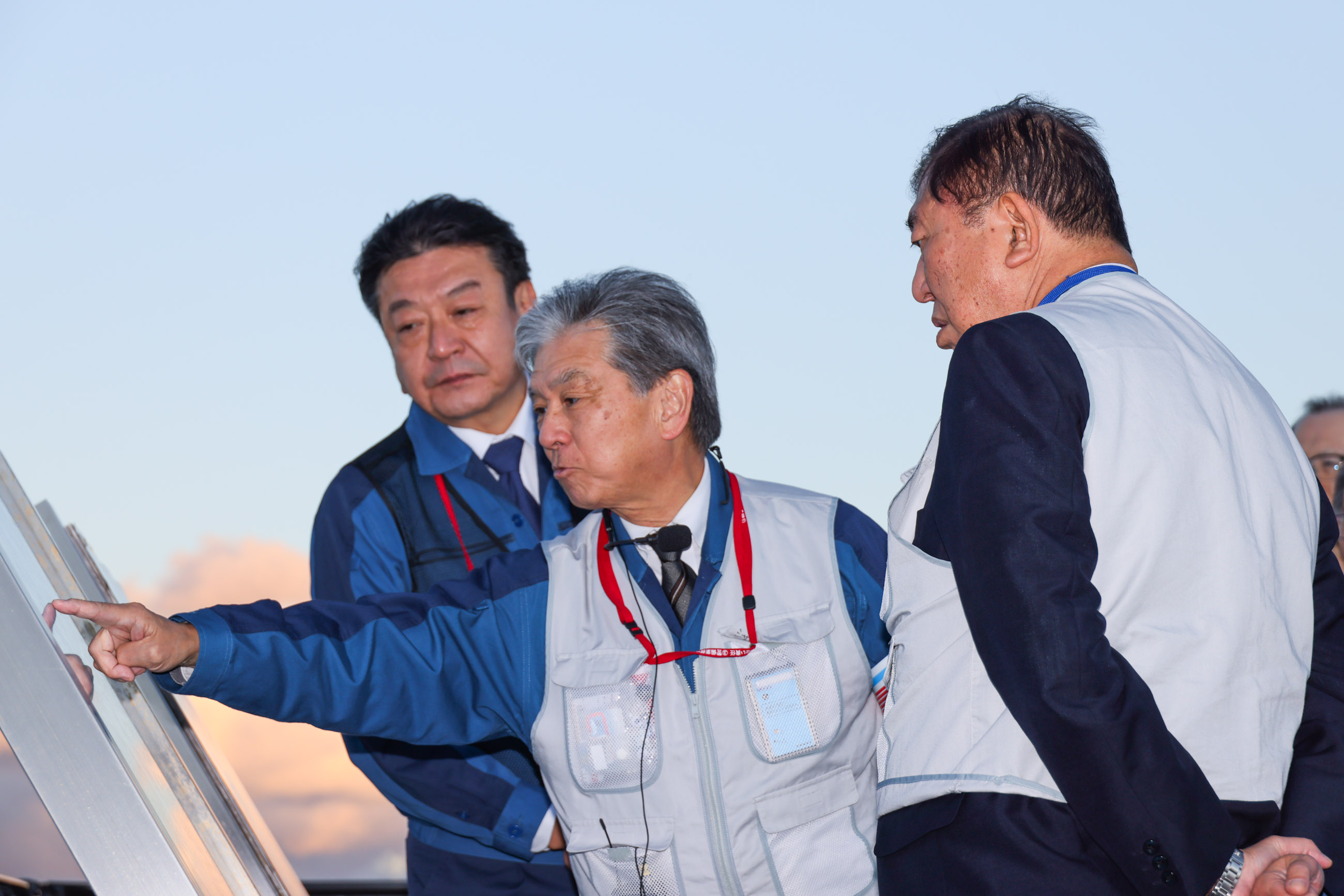 Prime Minister Ishiba visiting the ocean discharge facility (2)