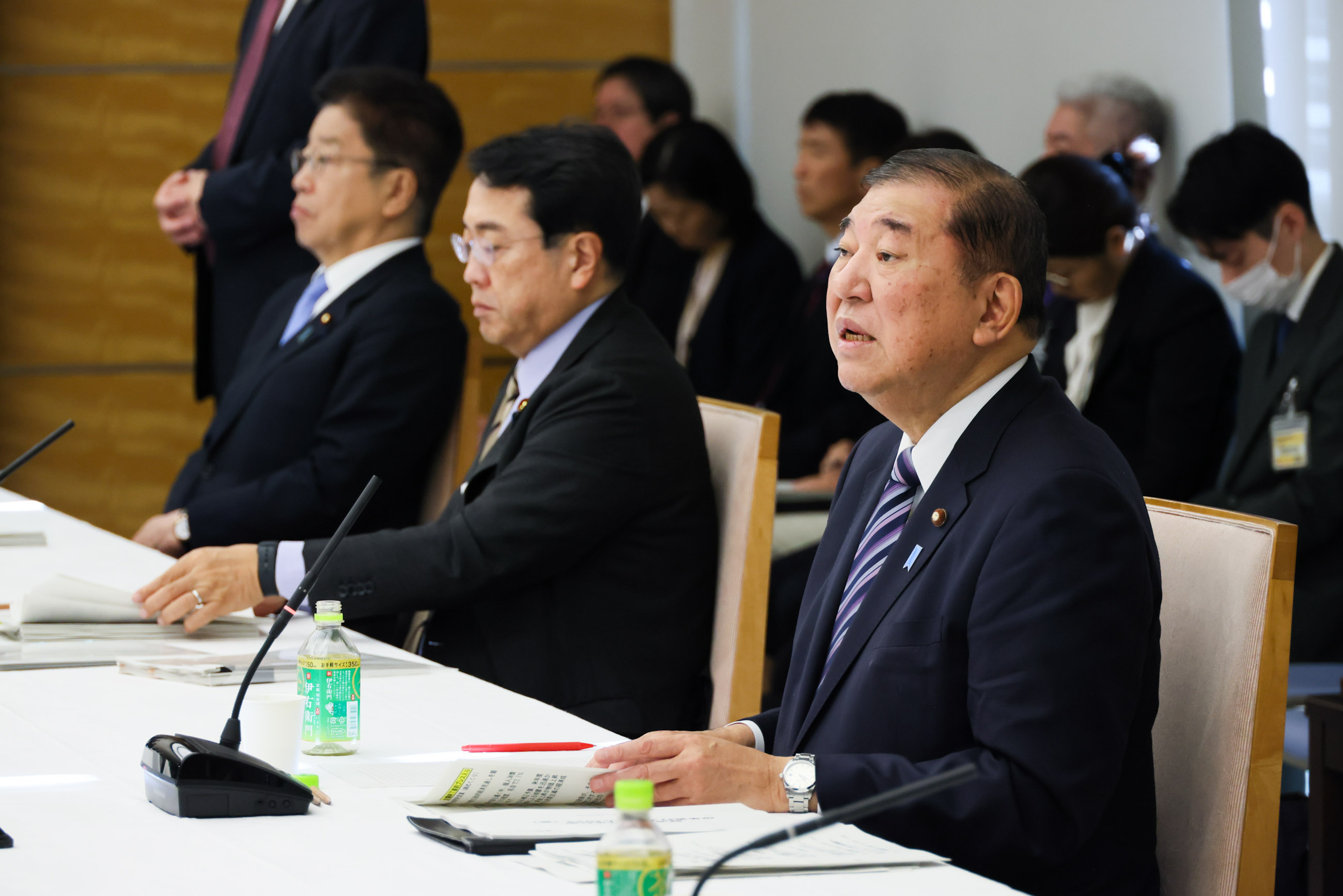 Prime Minister Ishiba wrapping up the meeting (1)