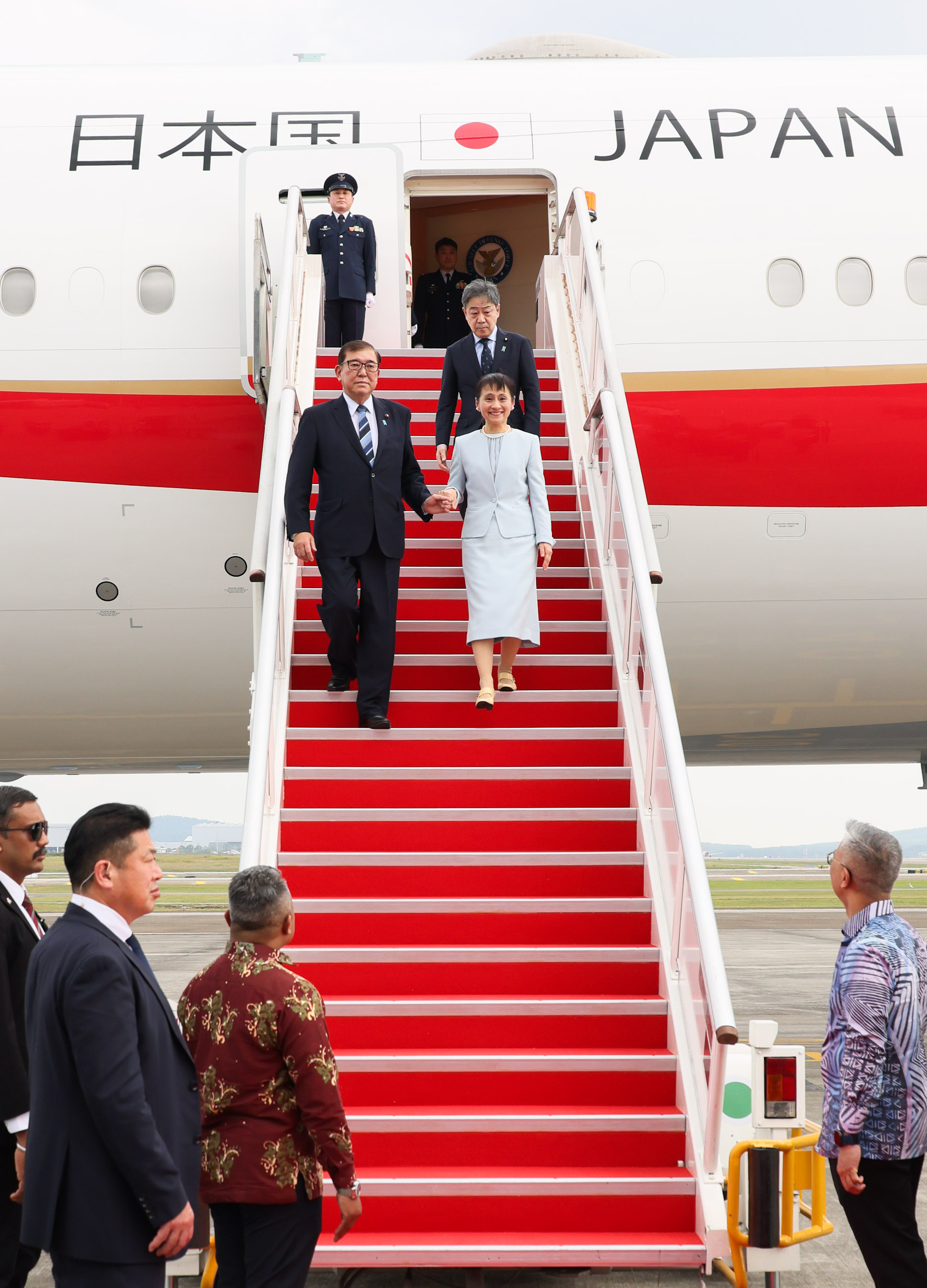 Prime Minister Ishiba arriving in Kuala Lumpur (2)