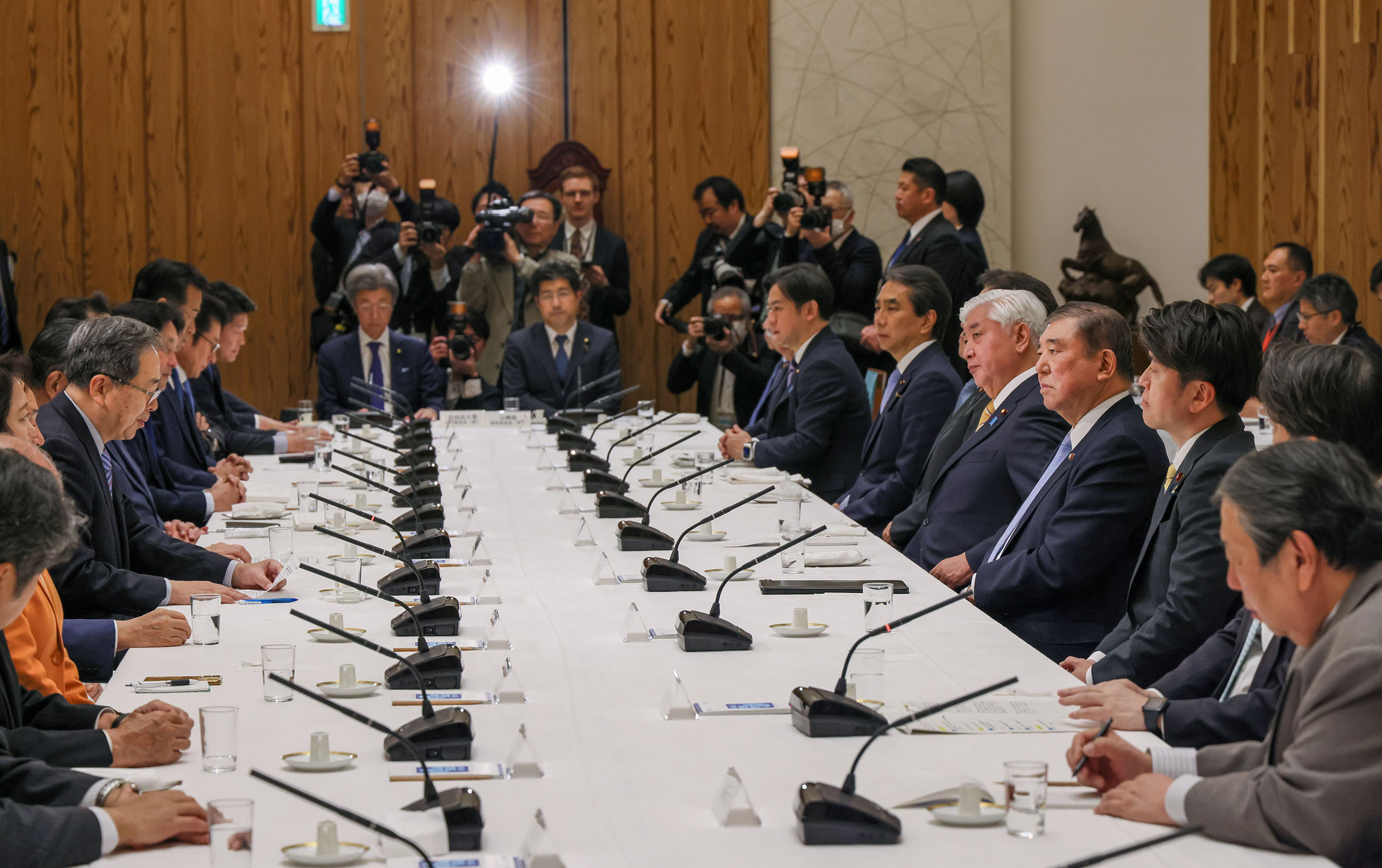 Prime Minister Ishiba delivering an address (3)