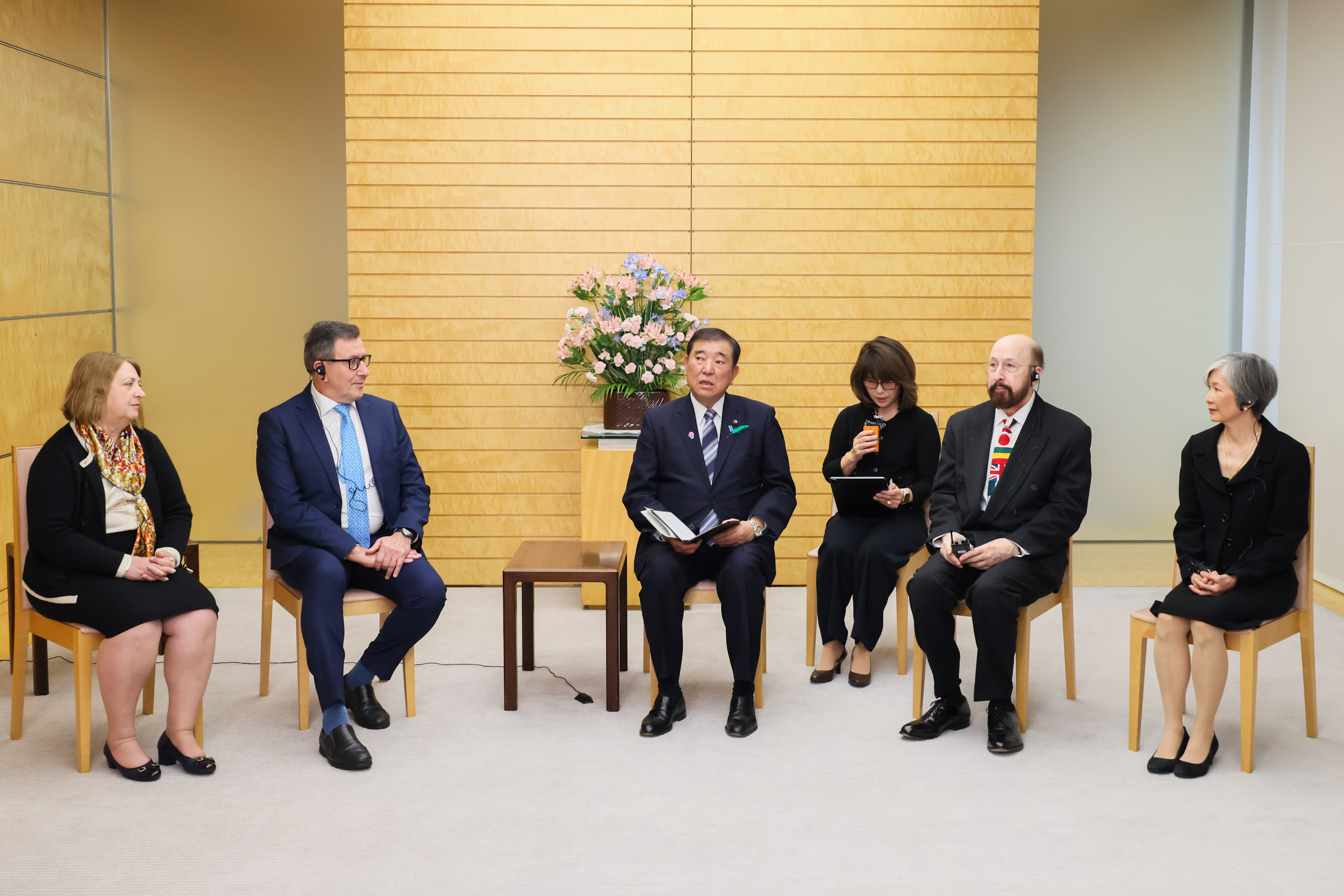 Prime Minister Ishiba receiving a courtesy call (3)