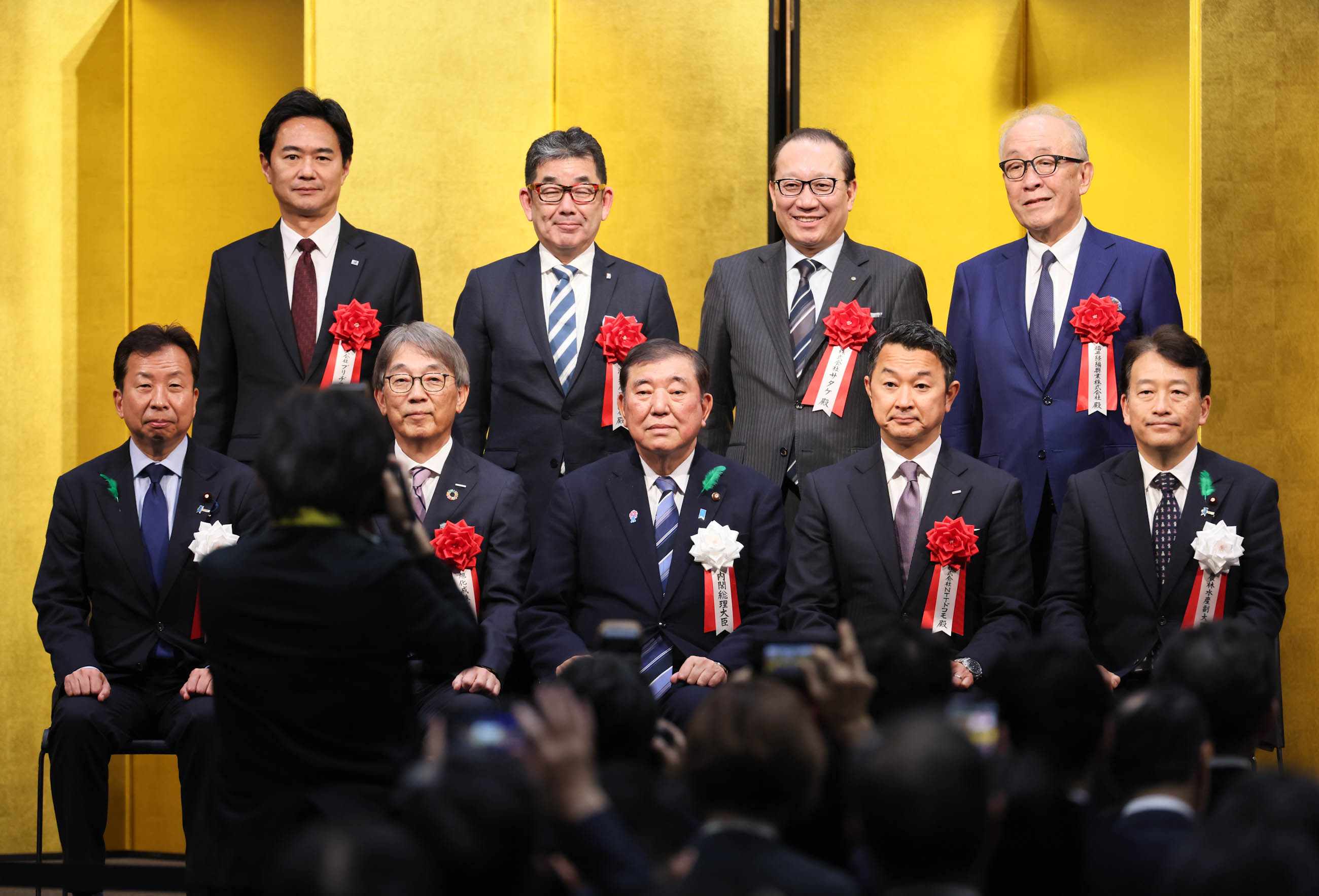 Commemorative photo (2)