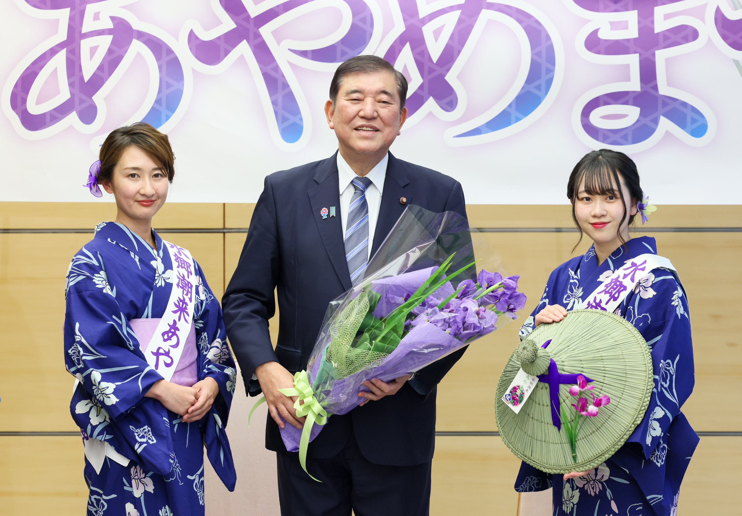 Prime Minister Ishiba receiving a courtesy call (3)