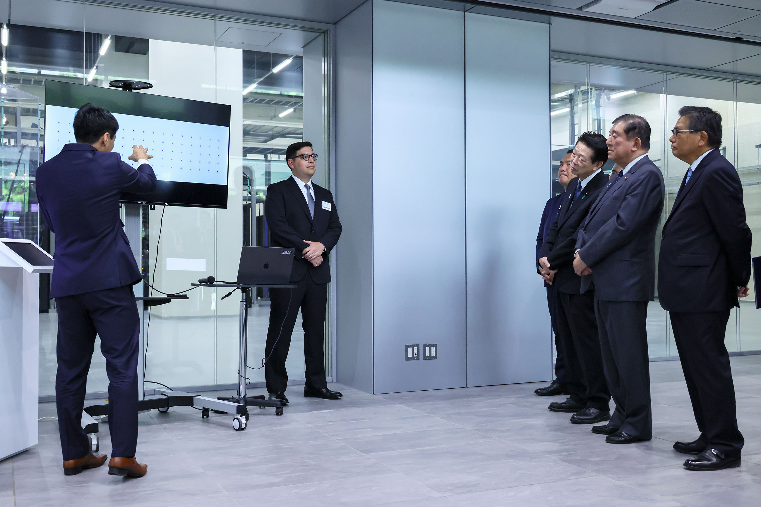 Prime Minister Ishiba observing G-QuAT (3)