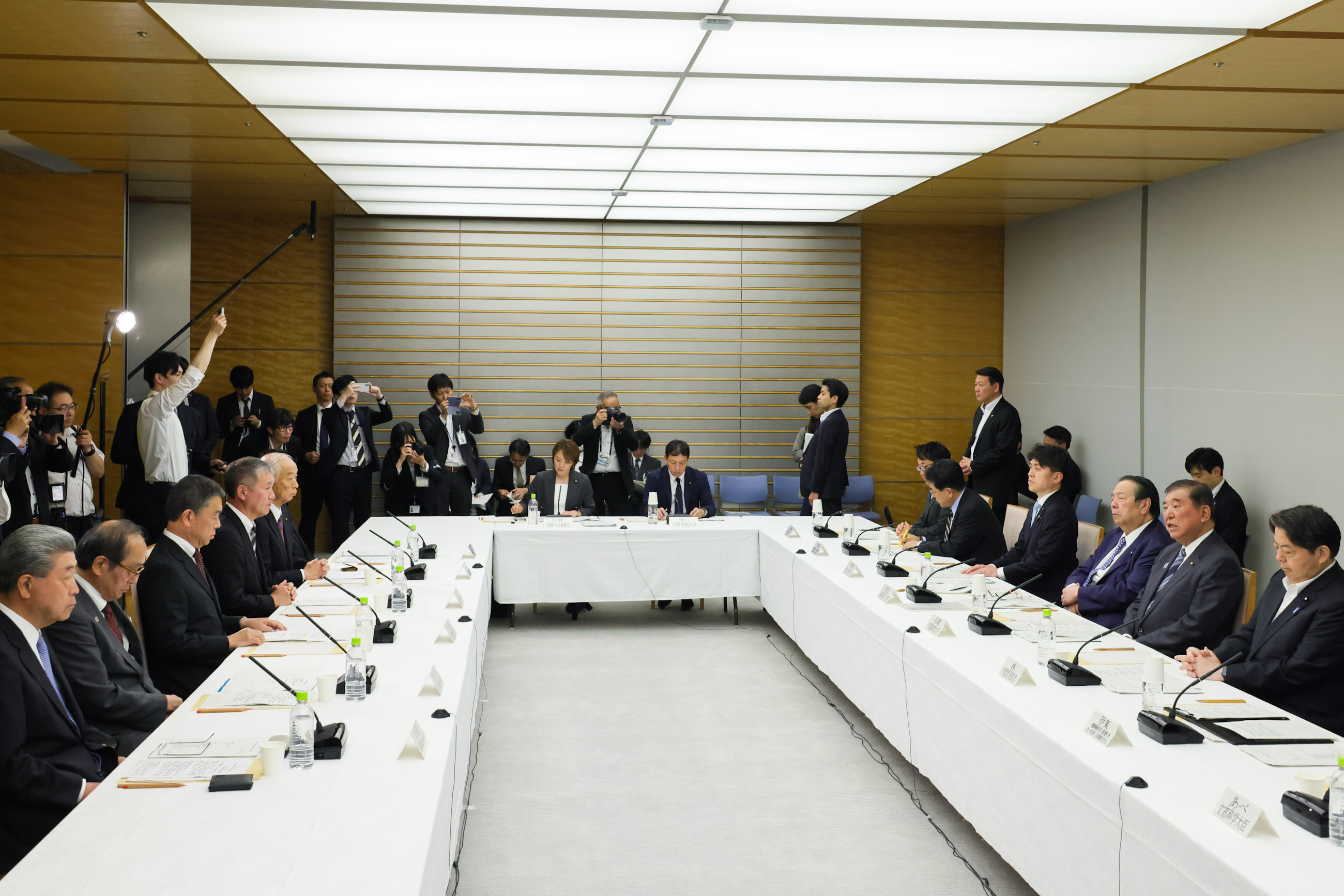 Prime Minister Ishiba delivering an address (2)