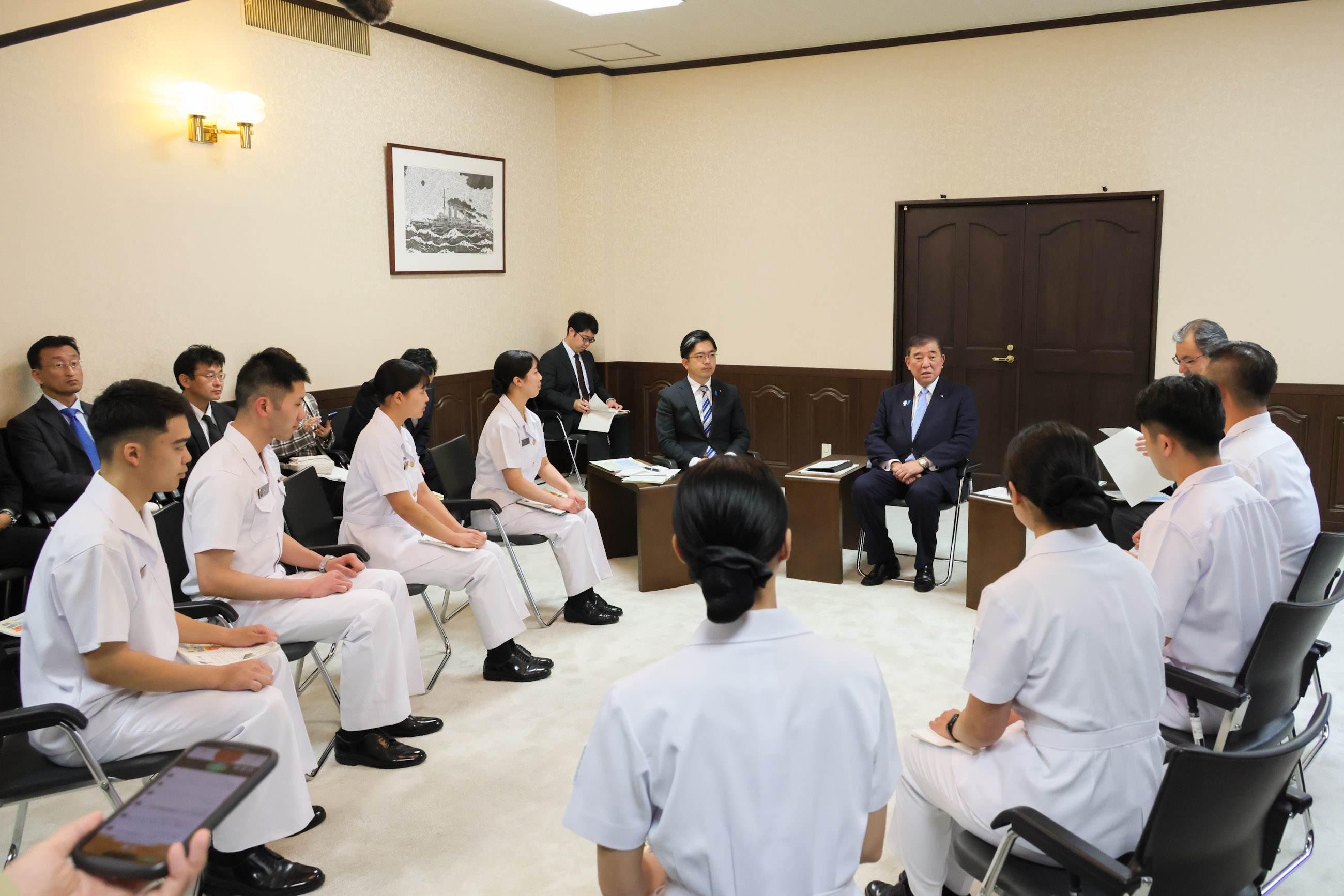 Prime Minister Ishiba holding a small group talk with the JMSDF personnel from the Maizuru Training Center(2)