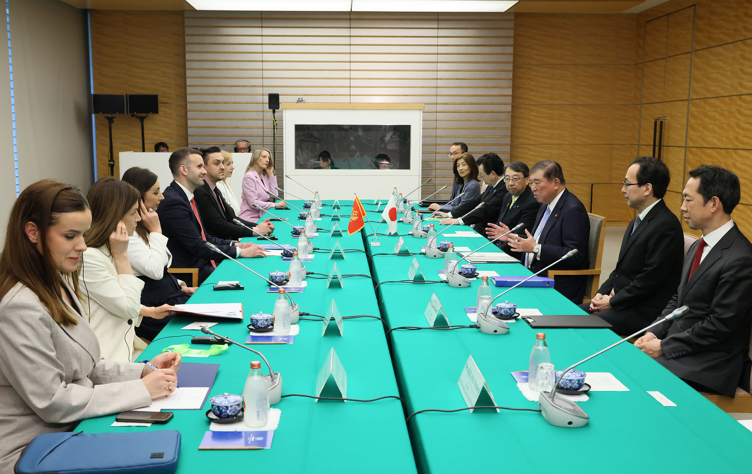Japan-Montenegro Summit Meeting (2)