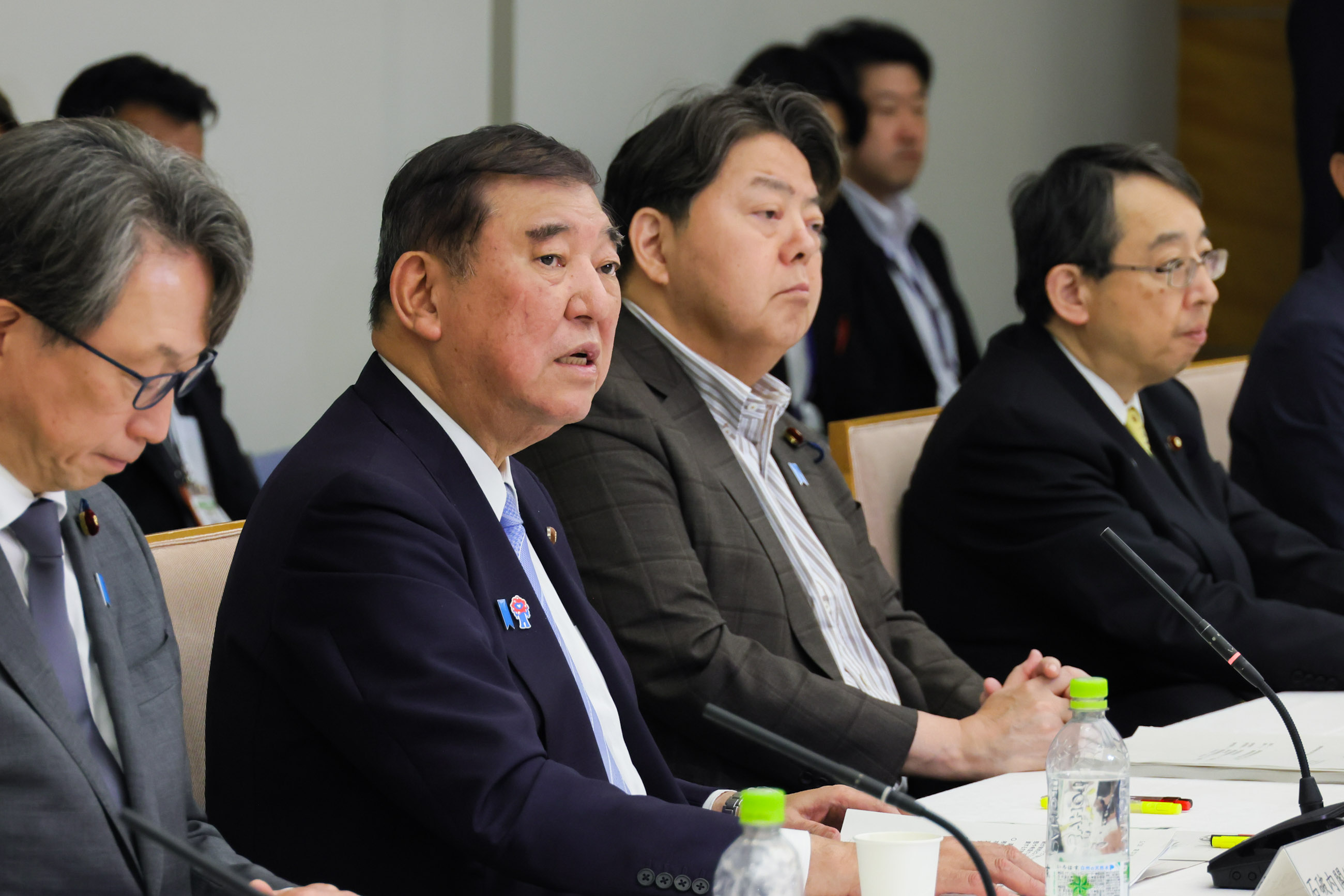 Prime Minister Ishiba wrapping up the meeting (3)