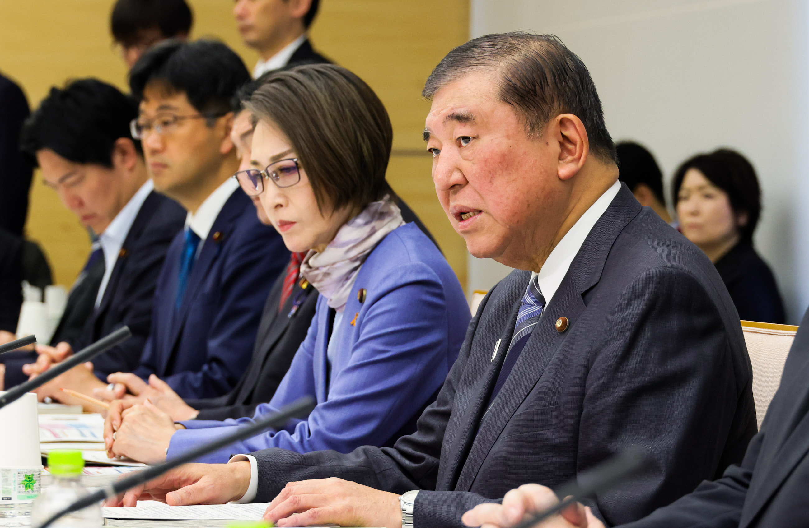 Prime Minister Ishiba wrapping up the meeting (5)