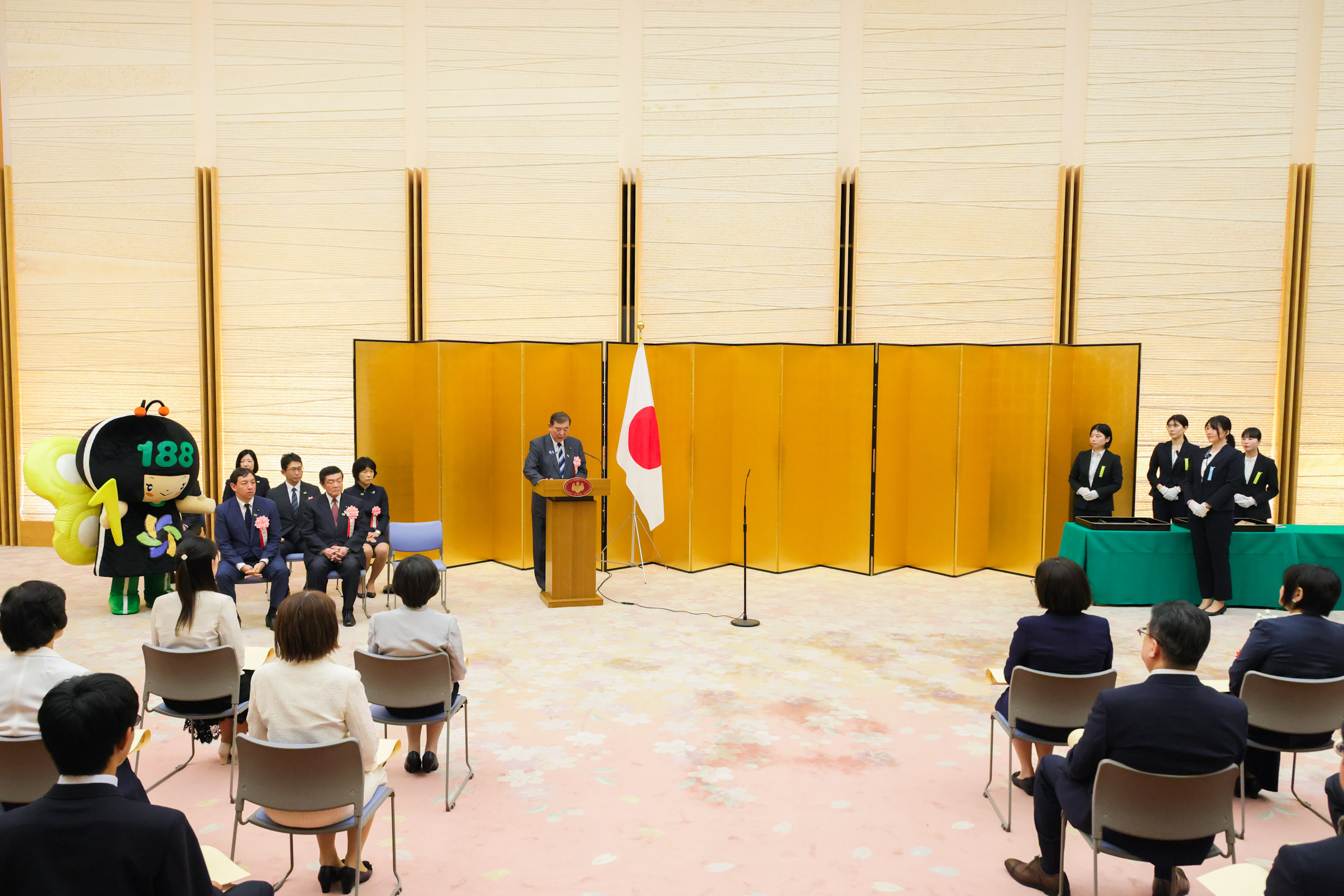 Prime Minister Ishiba delivering an address (1)