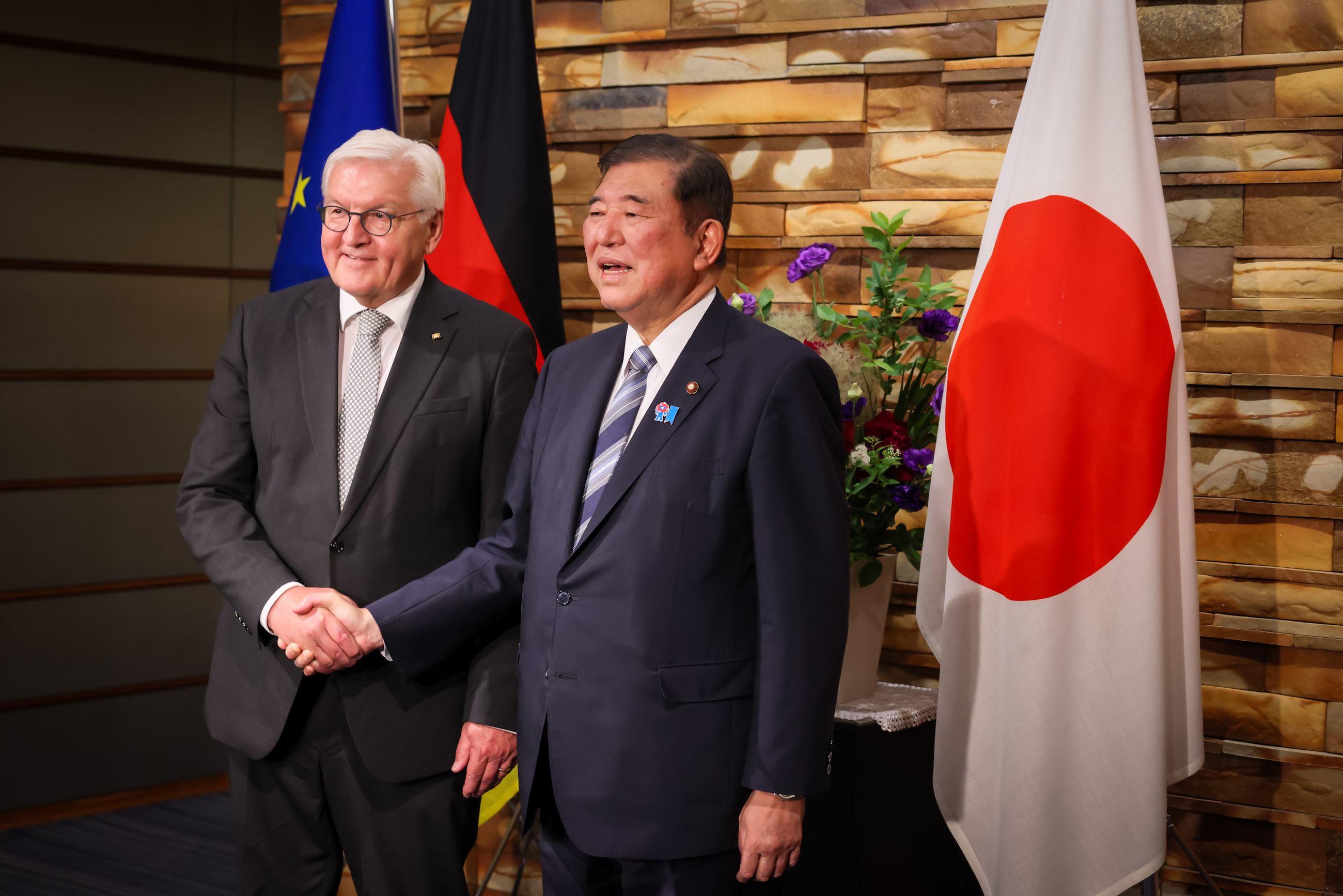 Prime Minister Ishiba holding a meeting with President Steinmeier (2)