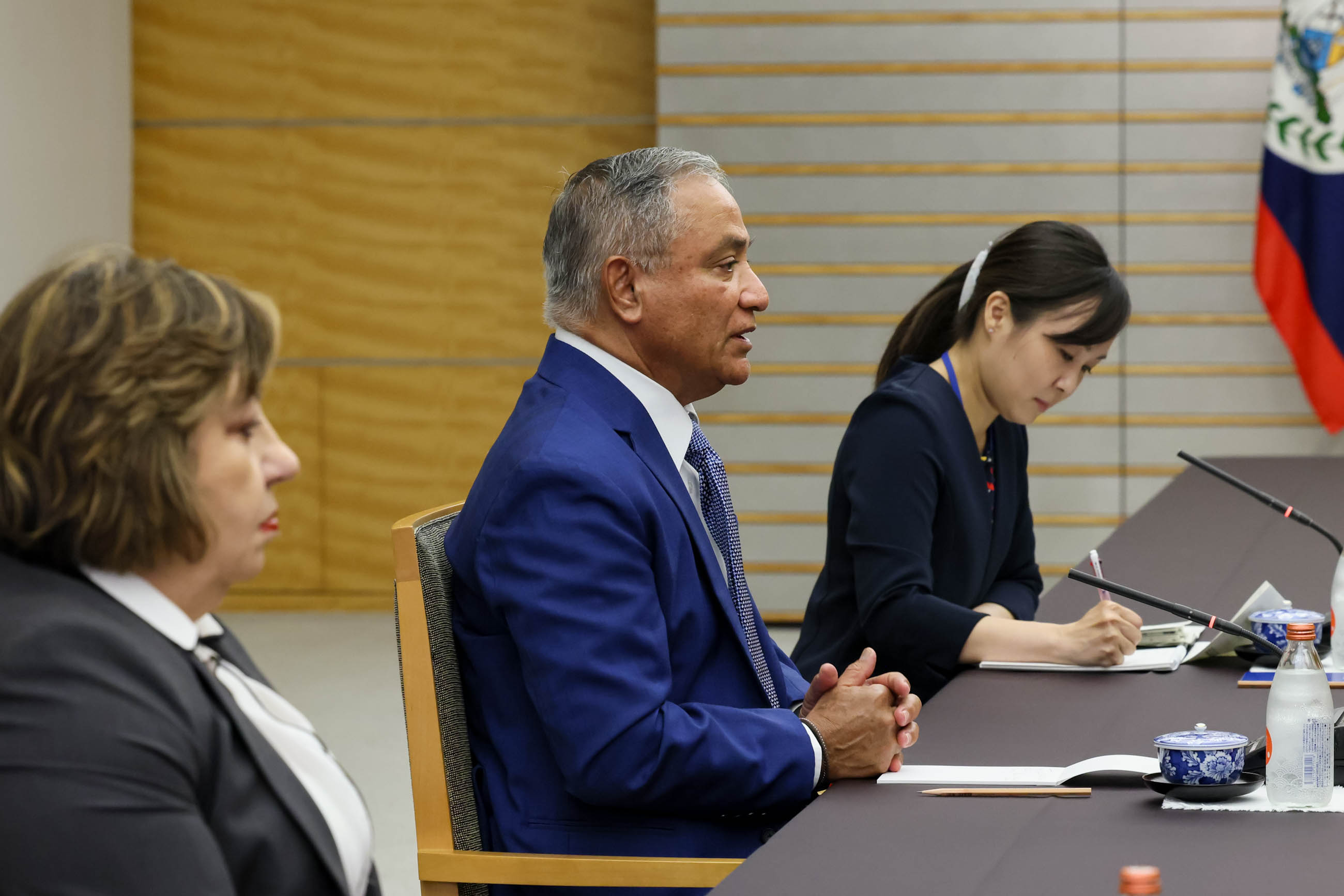 Japan-Belize Summit Meeting (4)