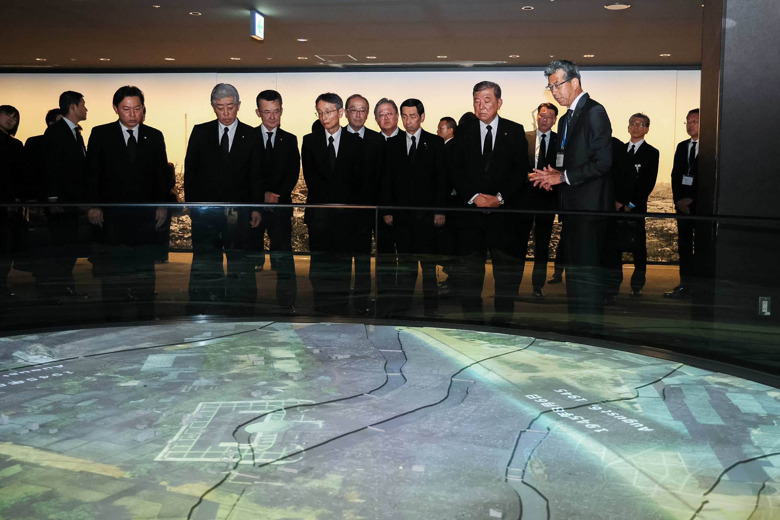 Prime Minister Ishiba visiting the Hiroshima Peace Memorial Museum (1)