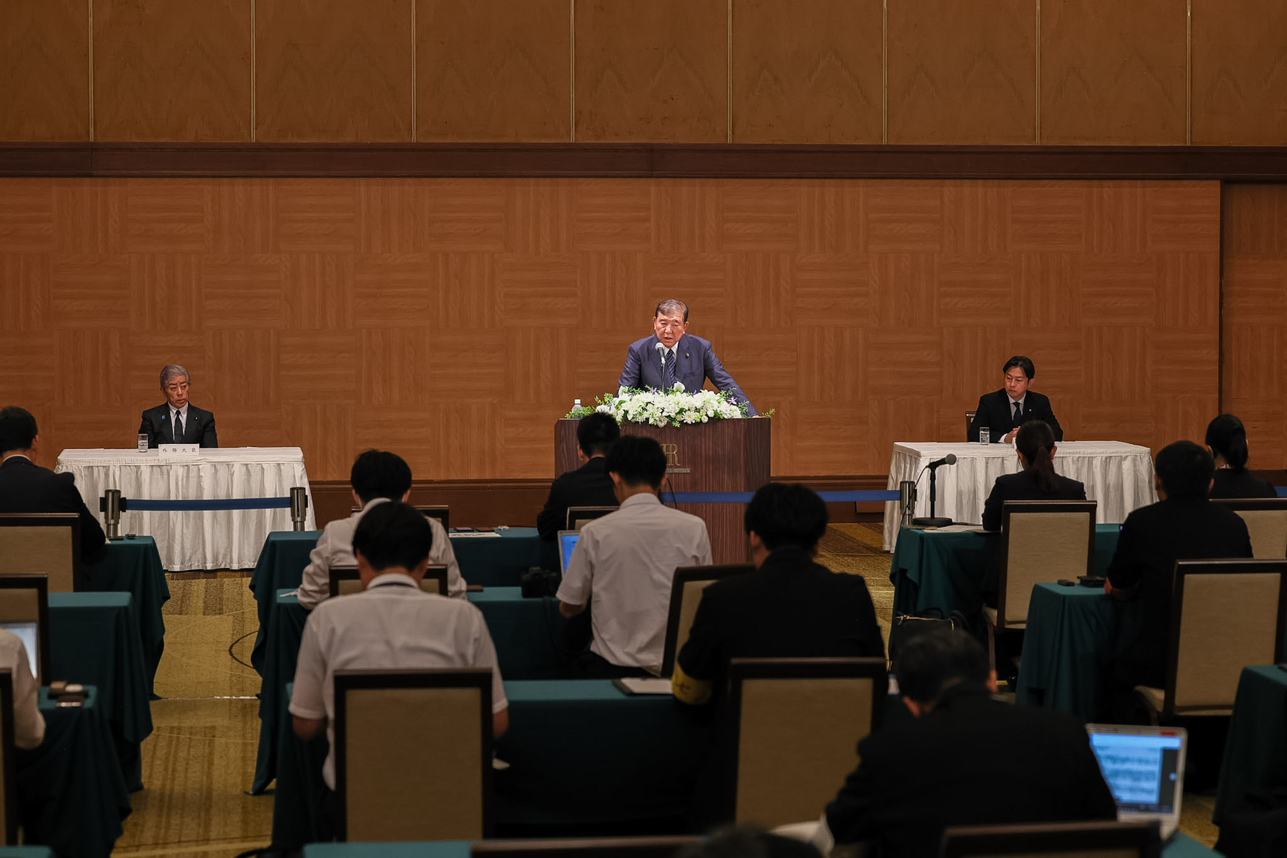 Prime Minister Ishiba answering questions from the press (1)