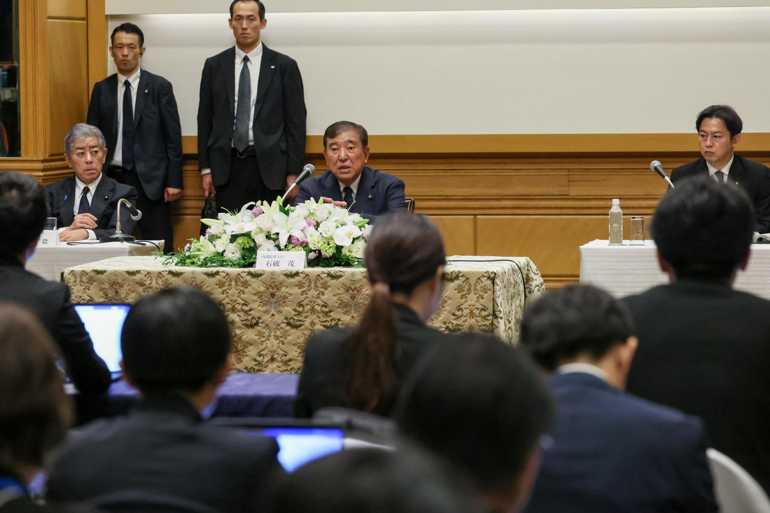 Prime Minister Ishiba answering questions from the press (2)