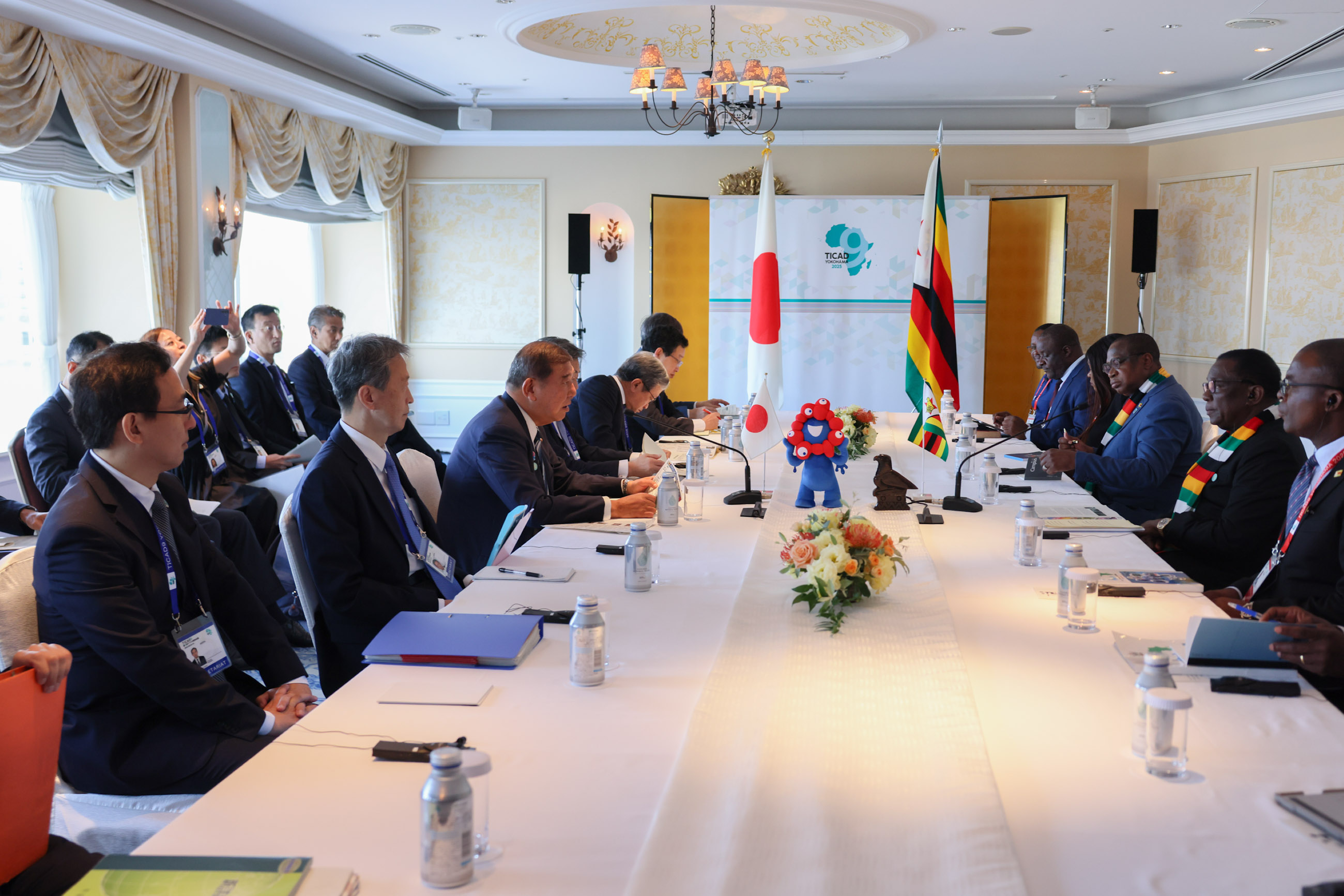Japan-Zimbabwe Summit Meeting (2)