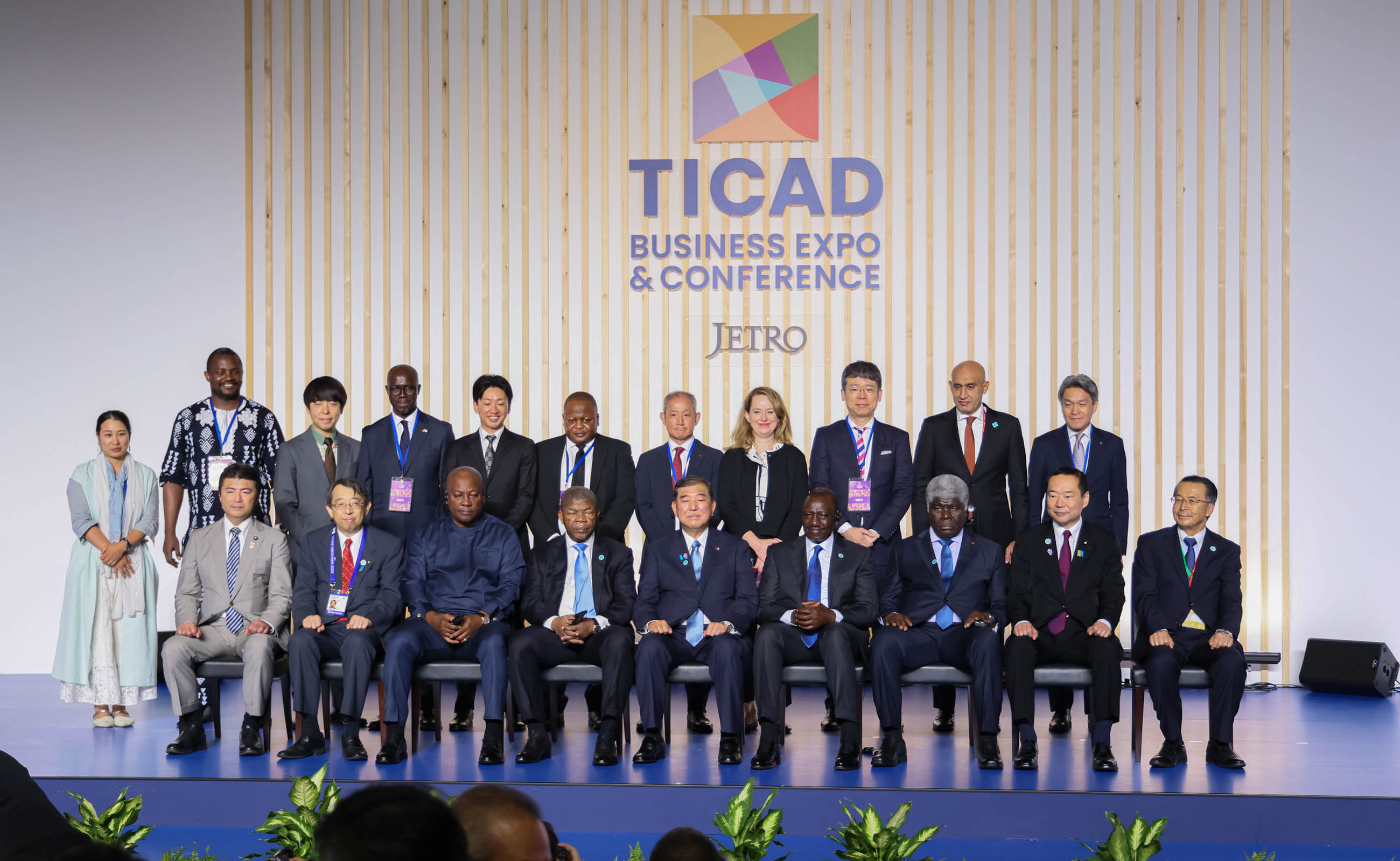 Signing ceremony (9)