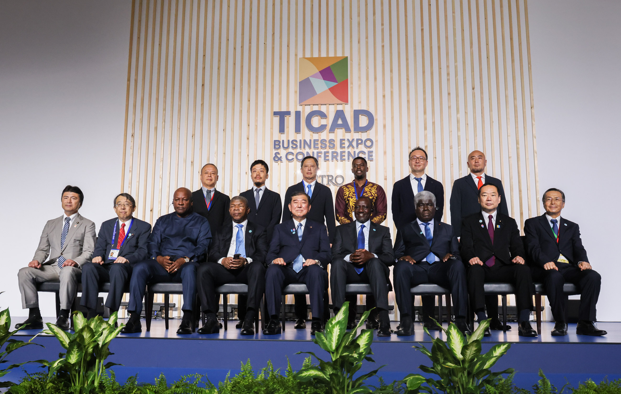 Signing ceremony (10)