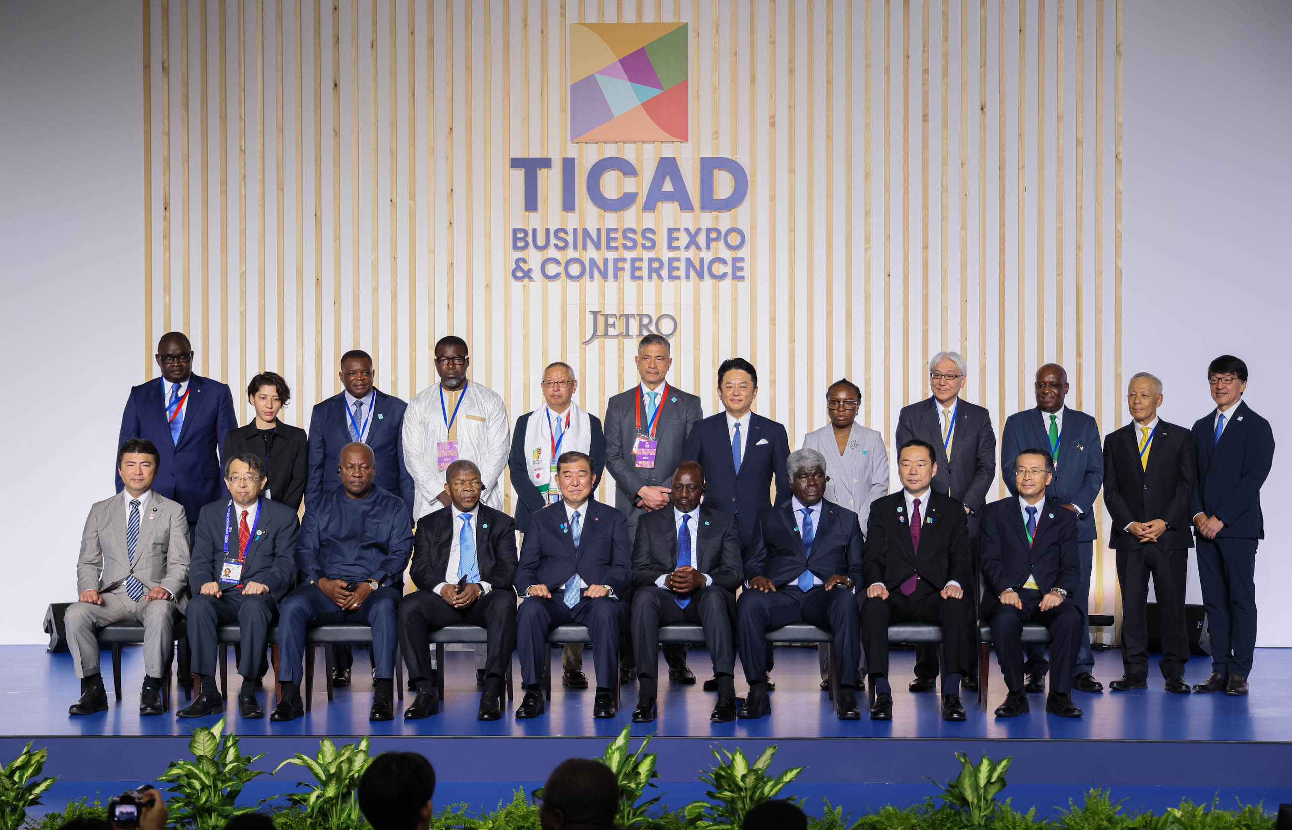 Signing ceremony (13)