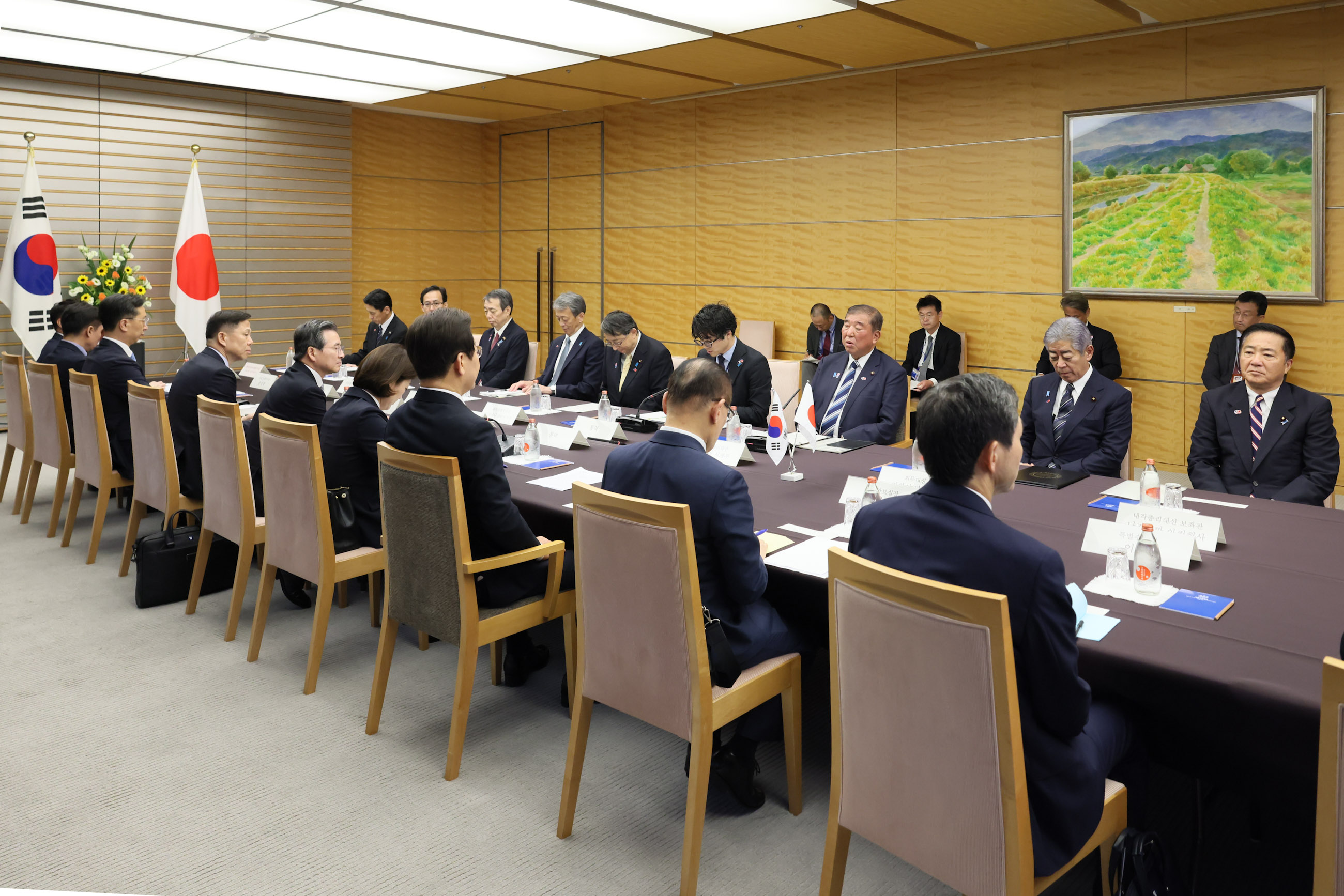 Japan - ROK Summit Meeting (Plenary Meeting) (3)