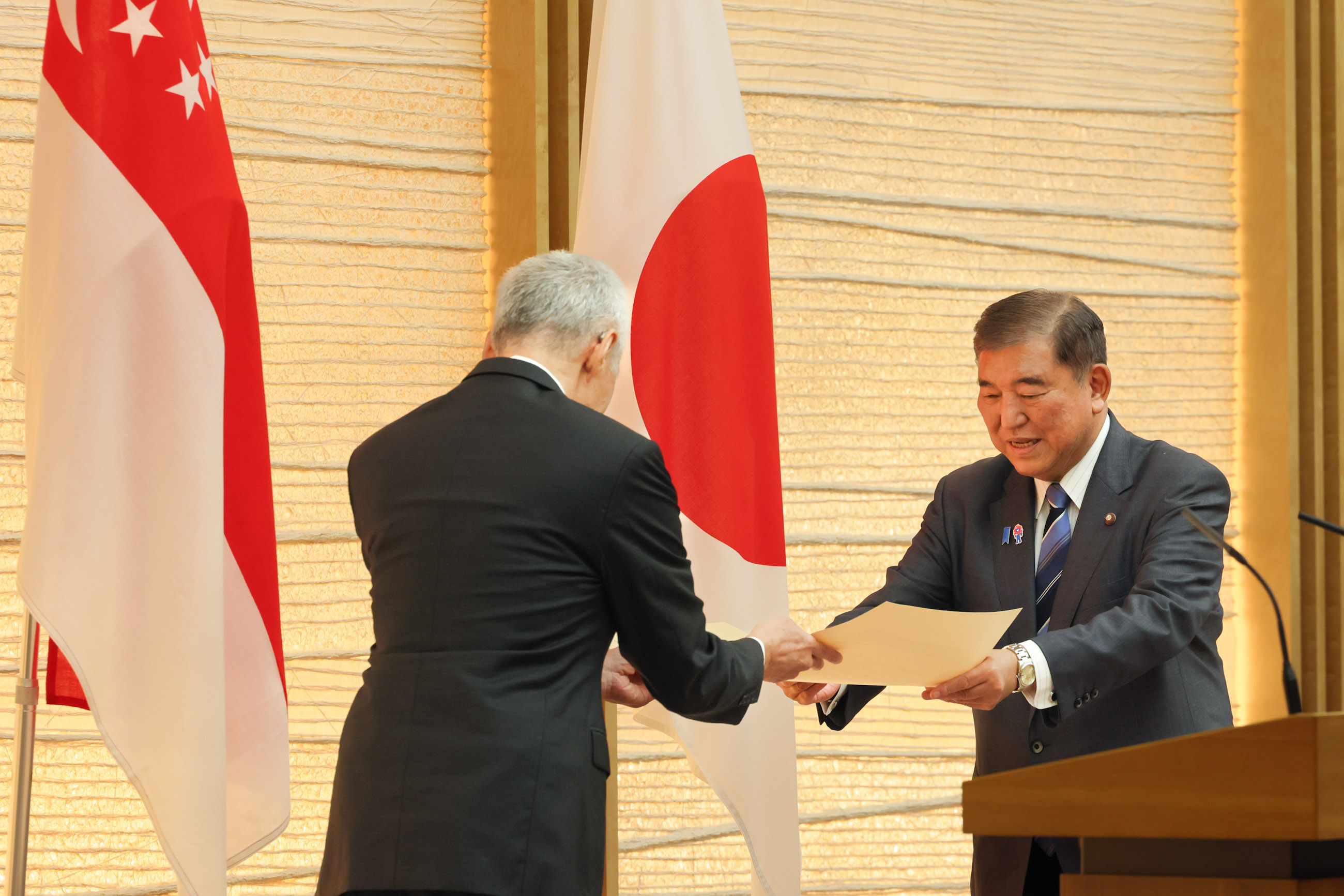 Decoration Conferment Ceremony (4)