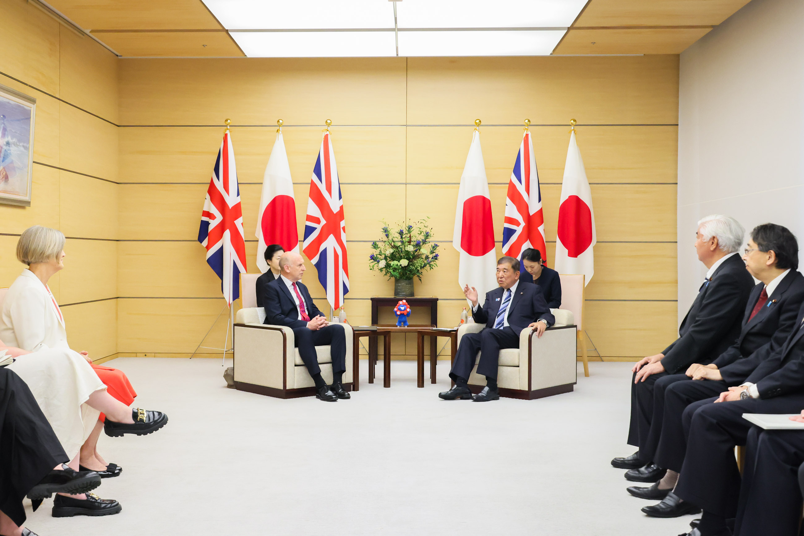 Prime Minister Ishiba receiving a courtesy call (3)