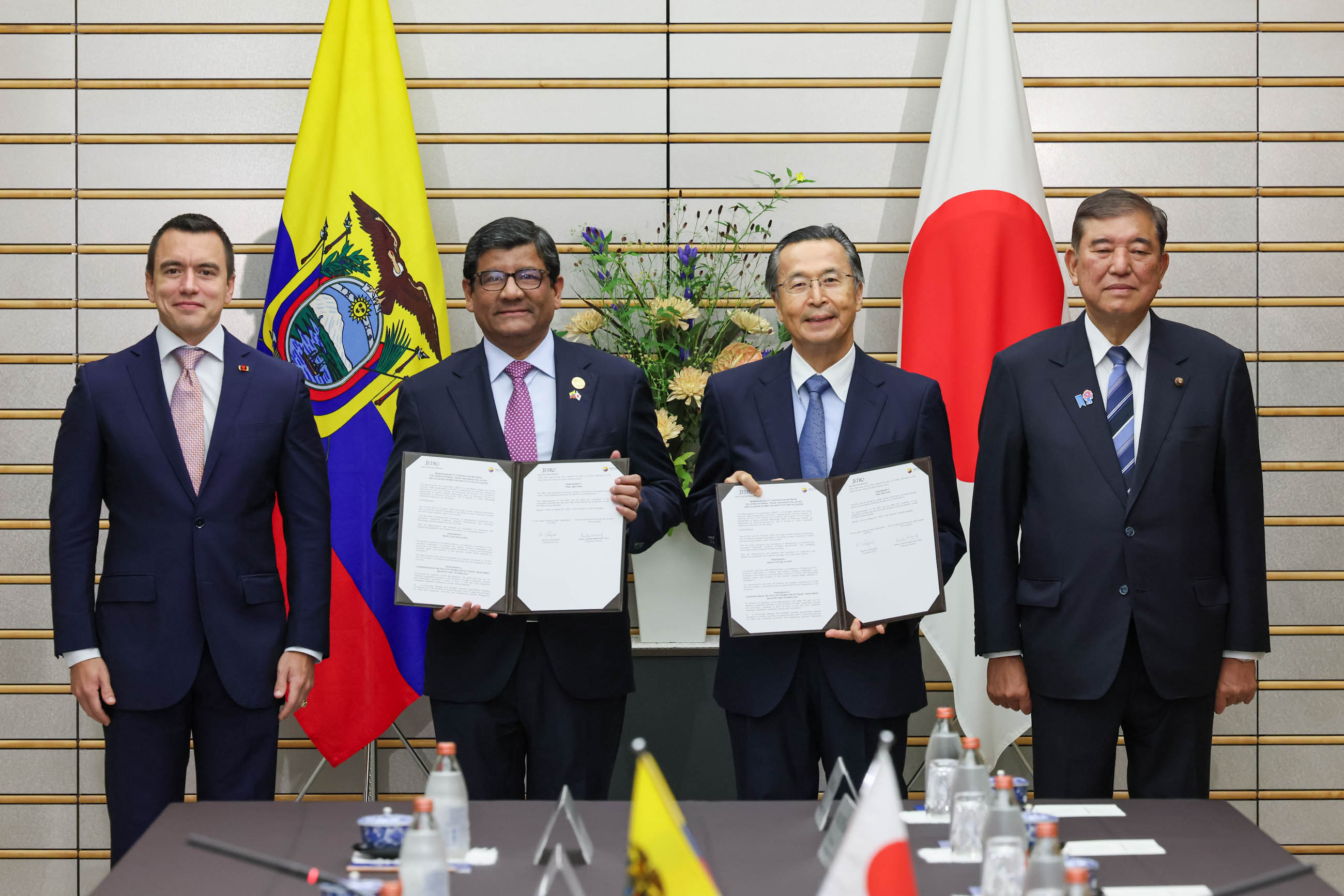 Japan-Ecuador Summit Meeting (4)